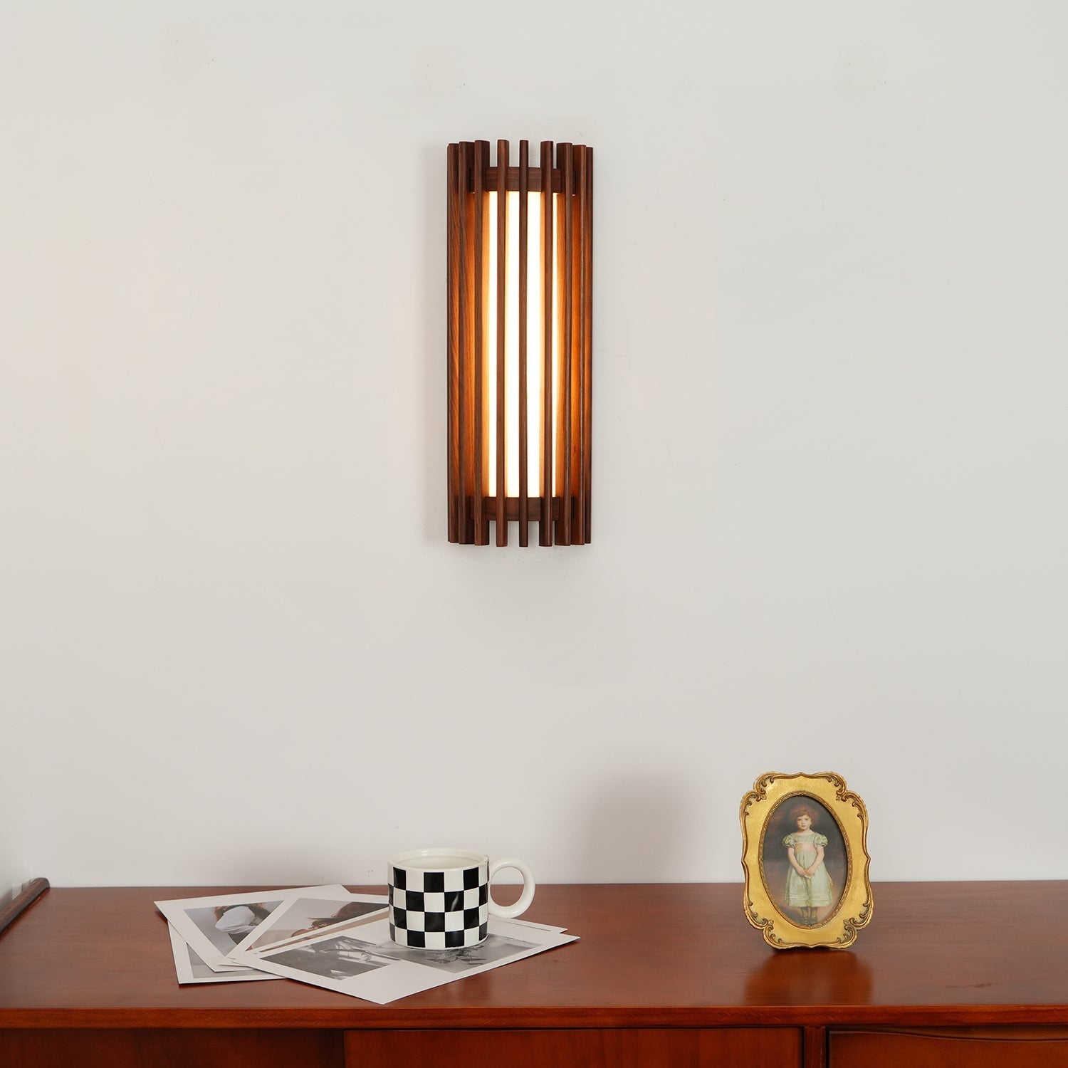 Neyra Applique Murale Intérieure en Noyer - Neutralighting