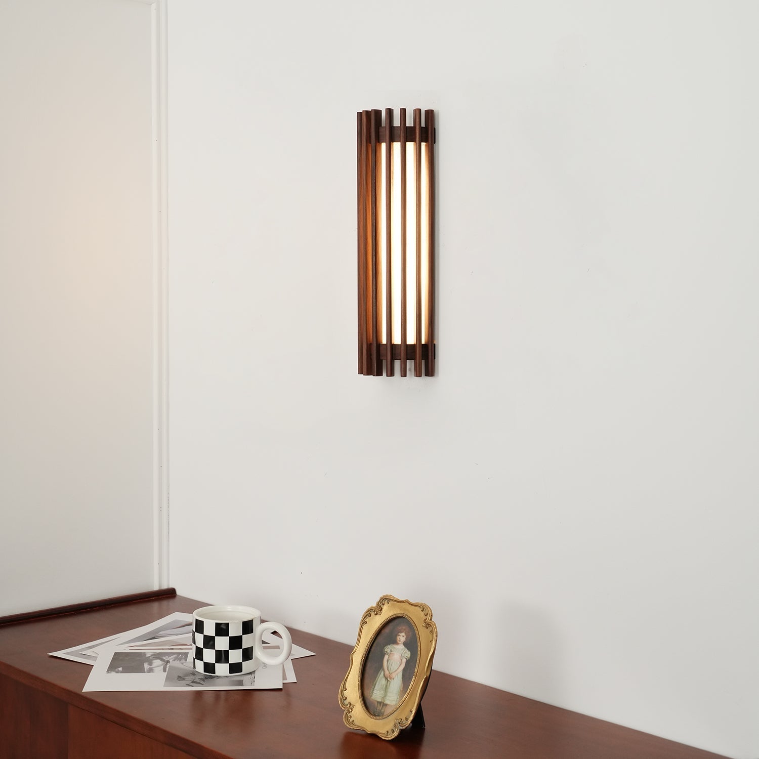 Neyra Applique Murale Intérieure en Noyer - Neutralighting