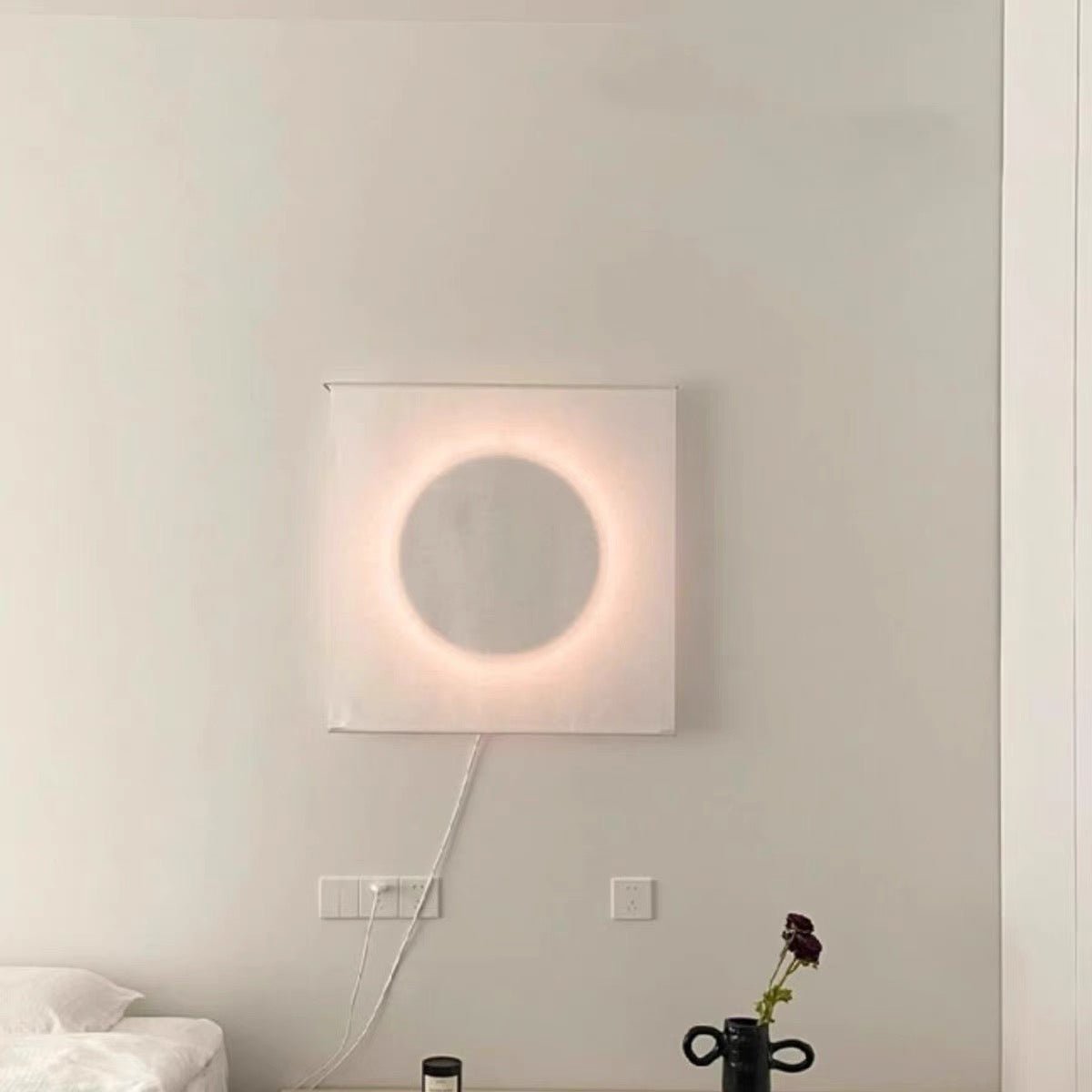 Zevarus Art Relax Plug-in Wall Light - Neutralighting