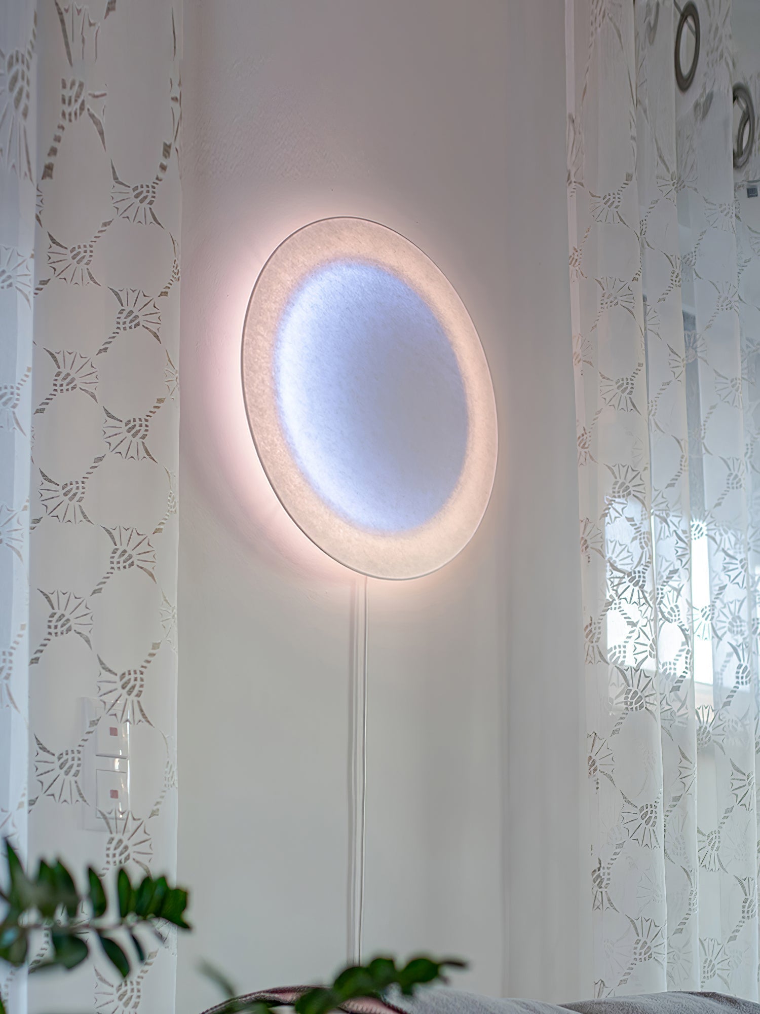 Zevarus Art Relax Plug-in Wall Light - Neutralighting