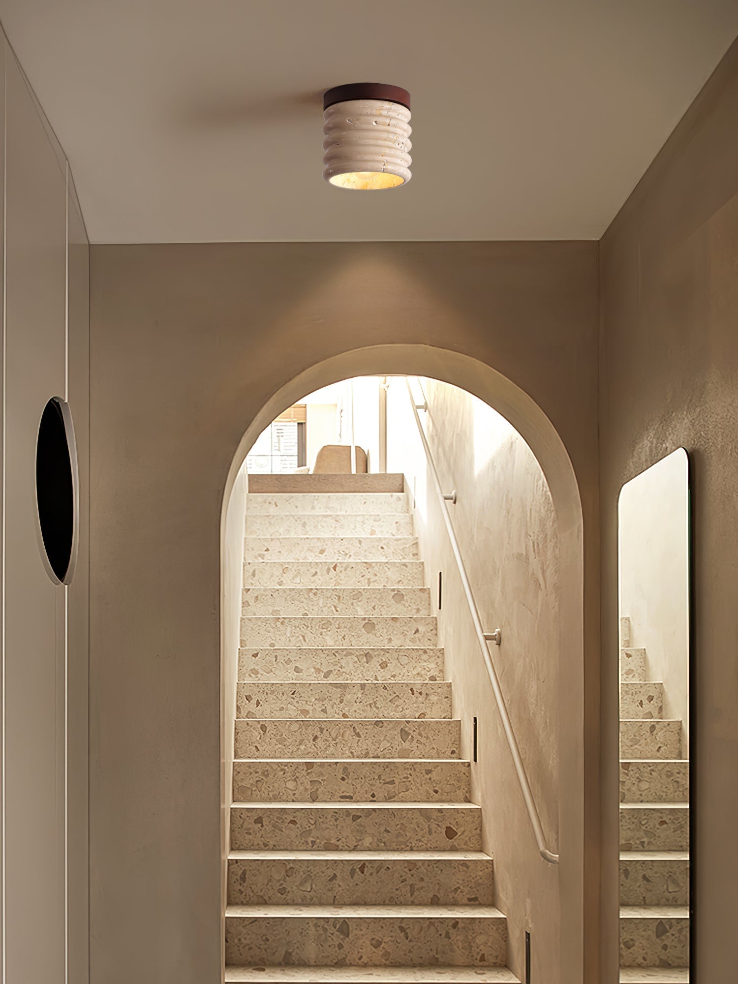 Vomaran Plafonnier Cylindre Cannelé en Travertin - Neutralighting