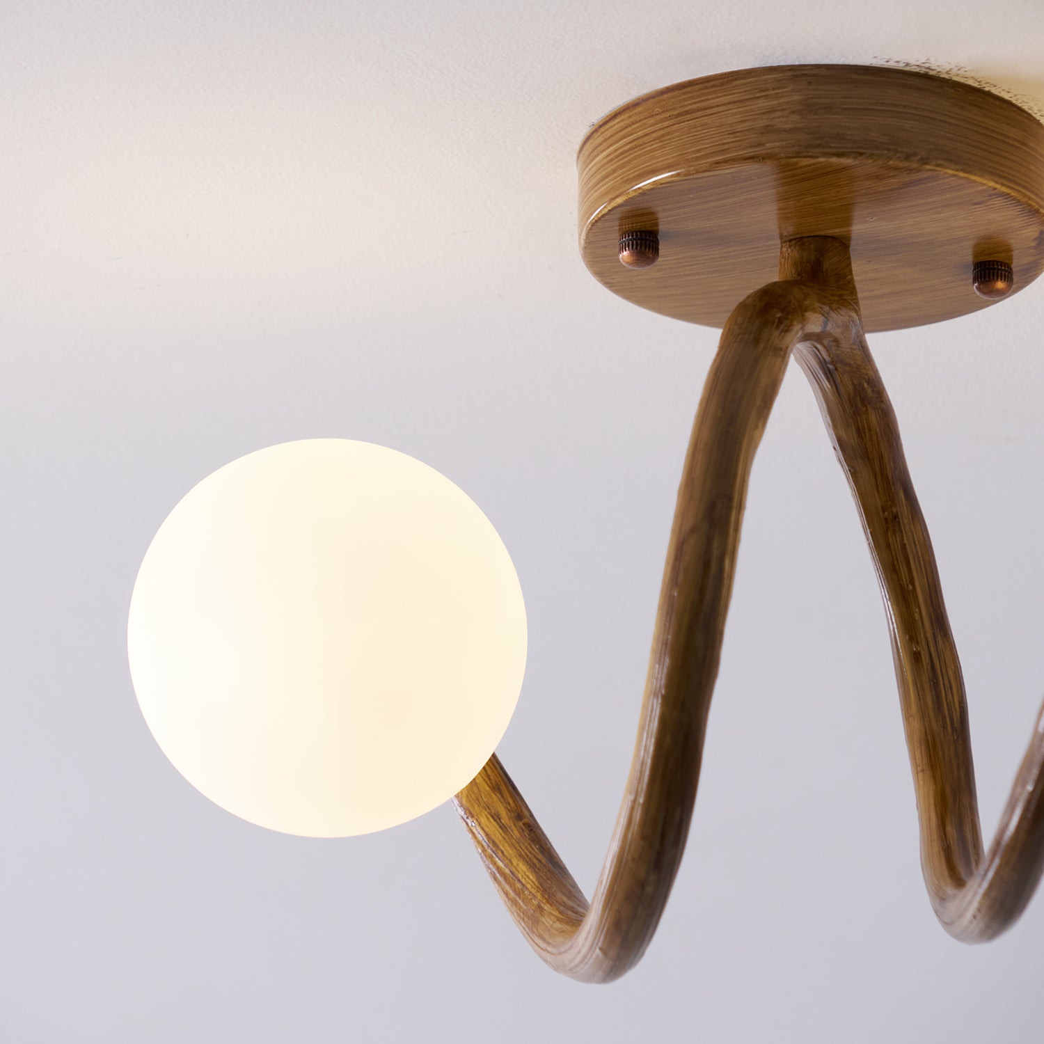 Liora Plafonnier Boule - Neutralighting