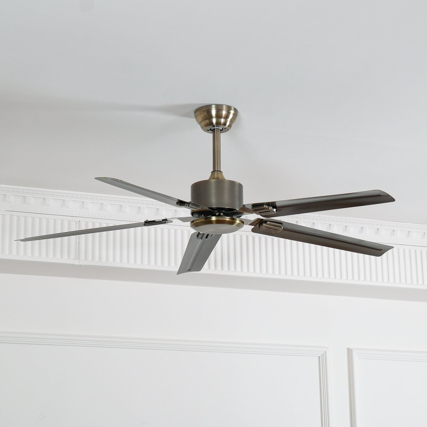 Ventilateur de plafond Vosolara Premium avec détails en acier inoxydable