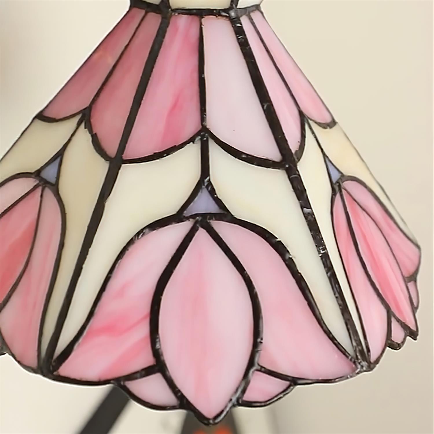 Wall Lamp Plug In Tiffany Stained Glass Floral Shade Wooden Bracket Vintage - Letslighting
