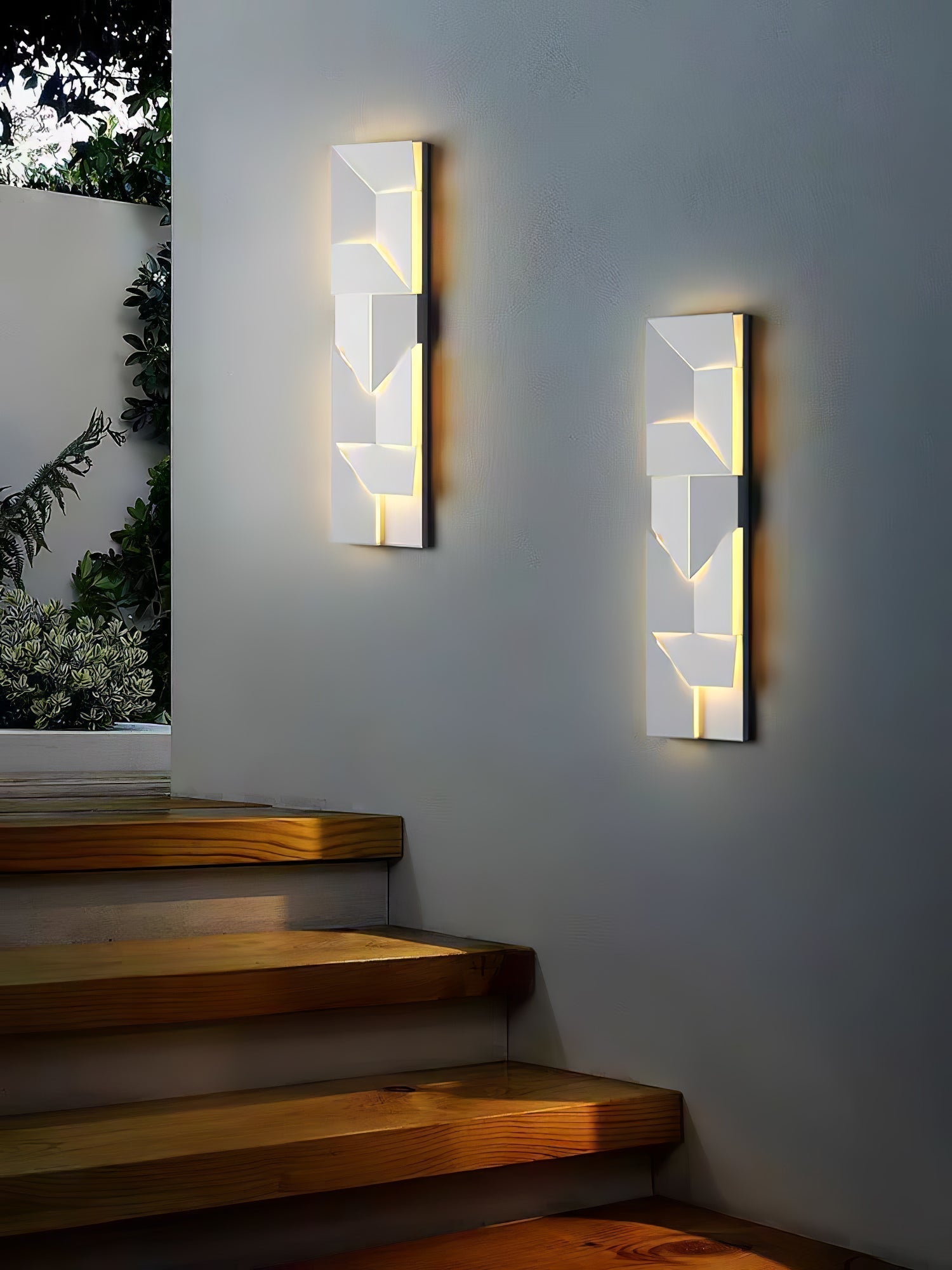 Shadows Rechargeable Grand Sconce - Blowlighting