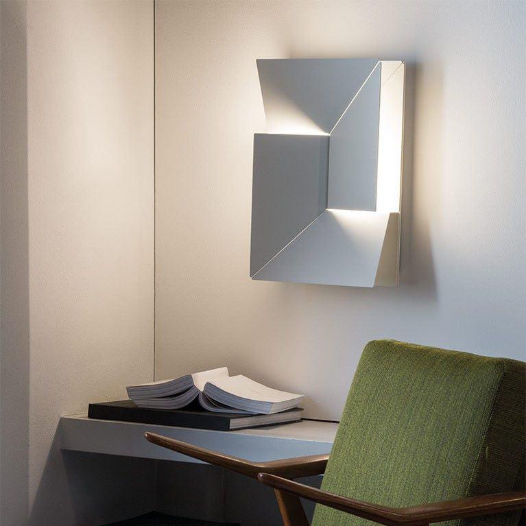 Arthaen Shadows Grand Sconce Wall lamp - Neutralighting