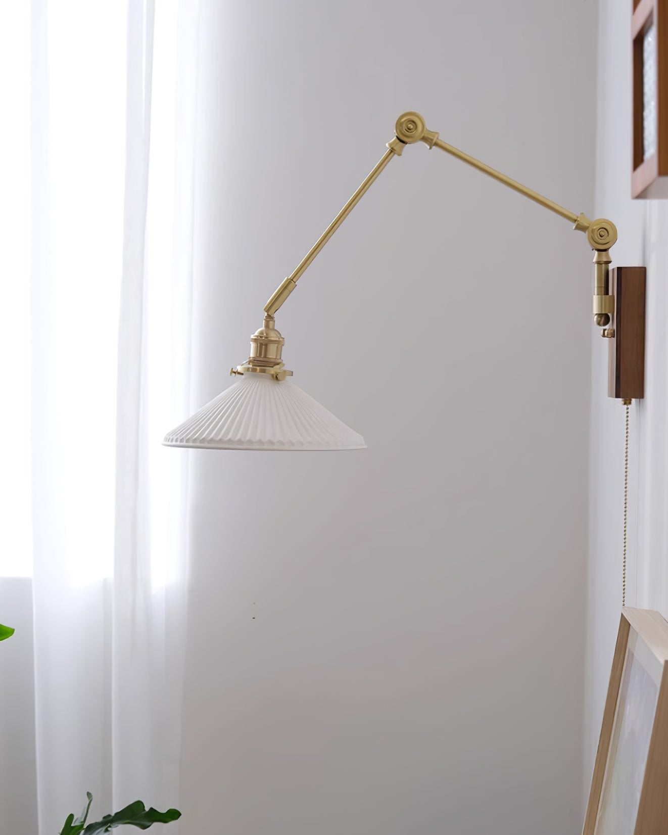 Sona Applique Murale Vintage en Noyer - Neutralighting