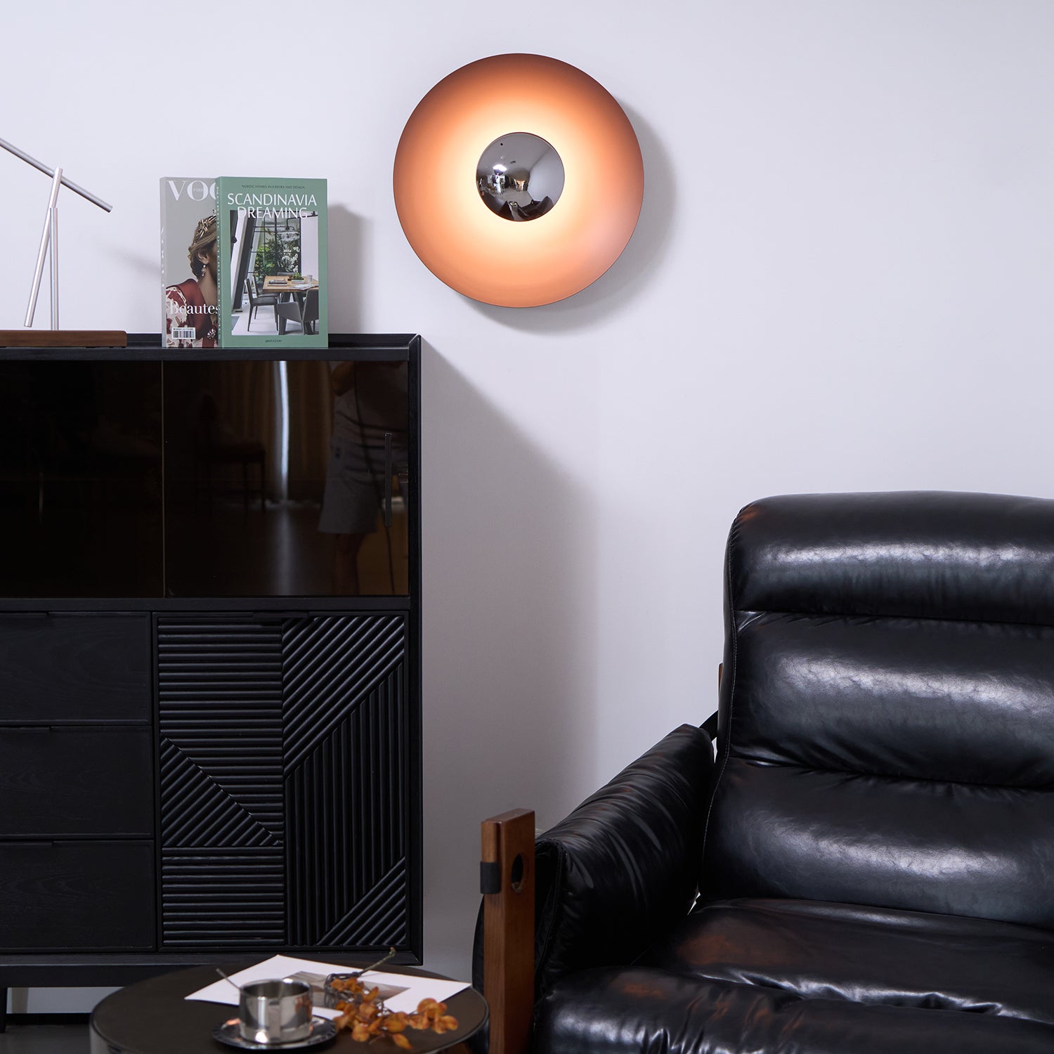 Peacemaker Elegance Simplicity Glow Wall Light - Neutralighting