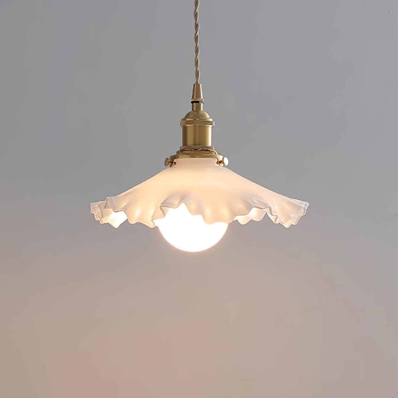 Iris Lampe Pendante Verre Abat-jour Volant Laiton - Neutralighting