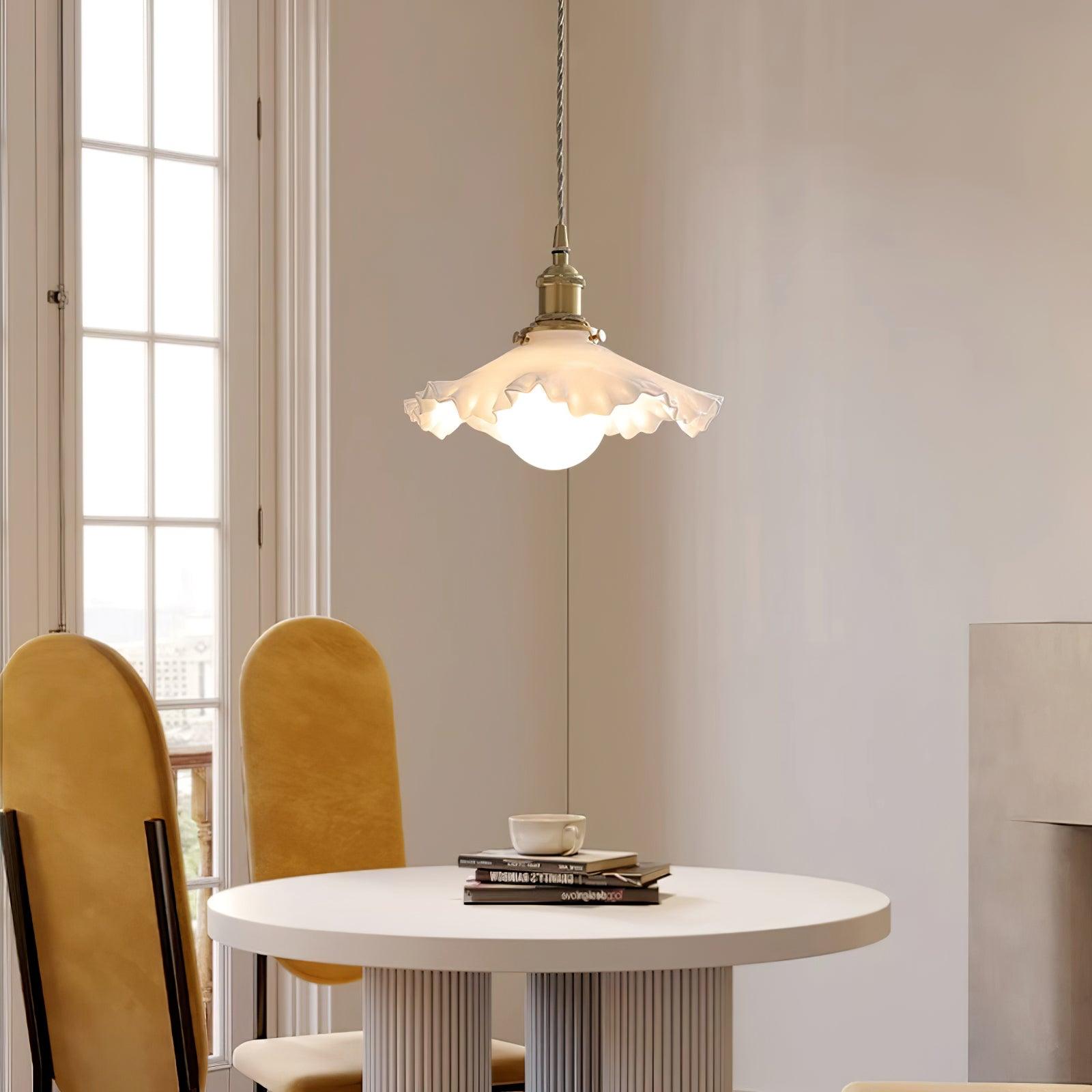 Iris Lampe Pendante Verre Abat-jour Volant Laiton - Neutralighting