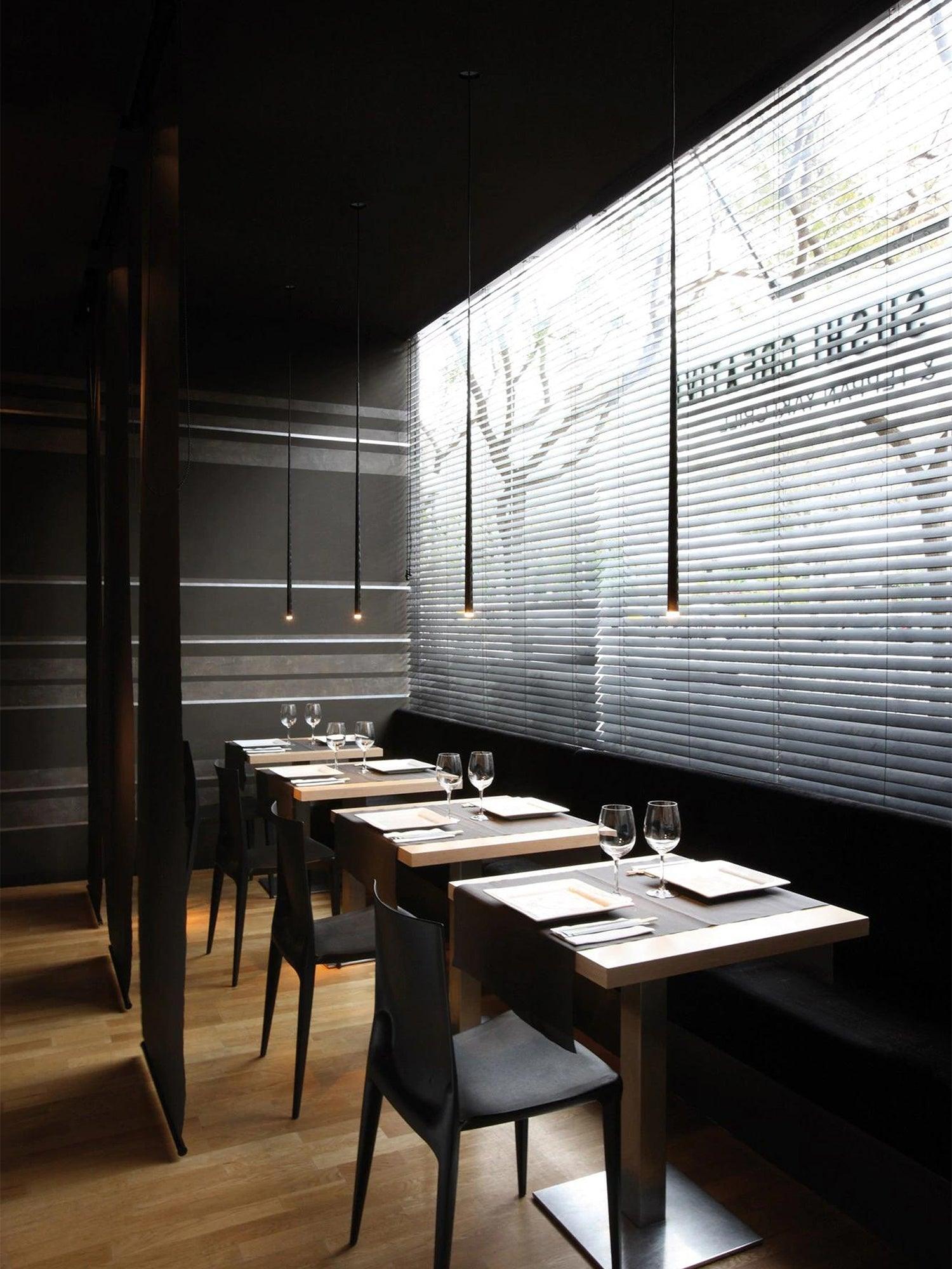 Lustra Chandelier Élancé Noir Minimaliste - Neutralighting