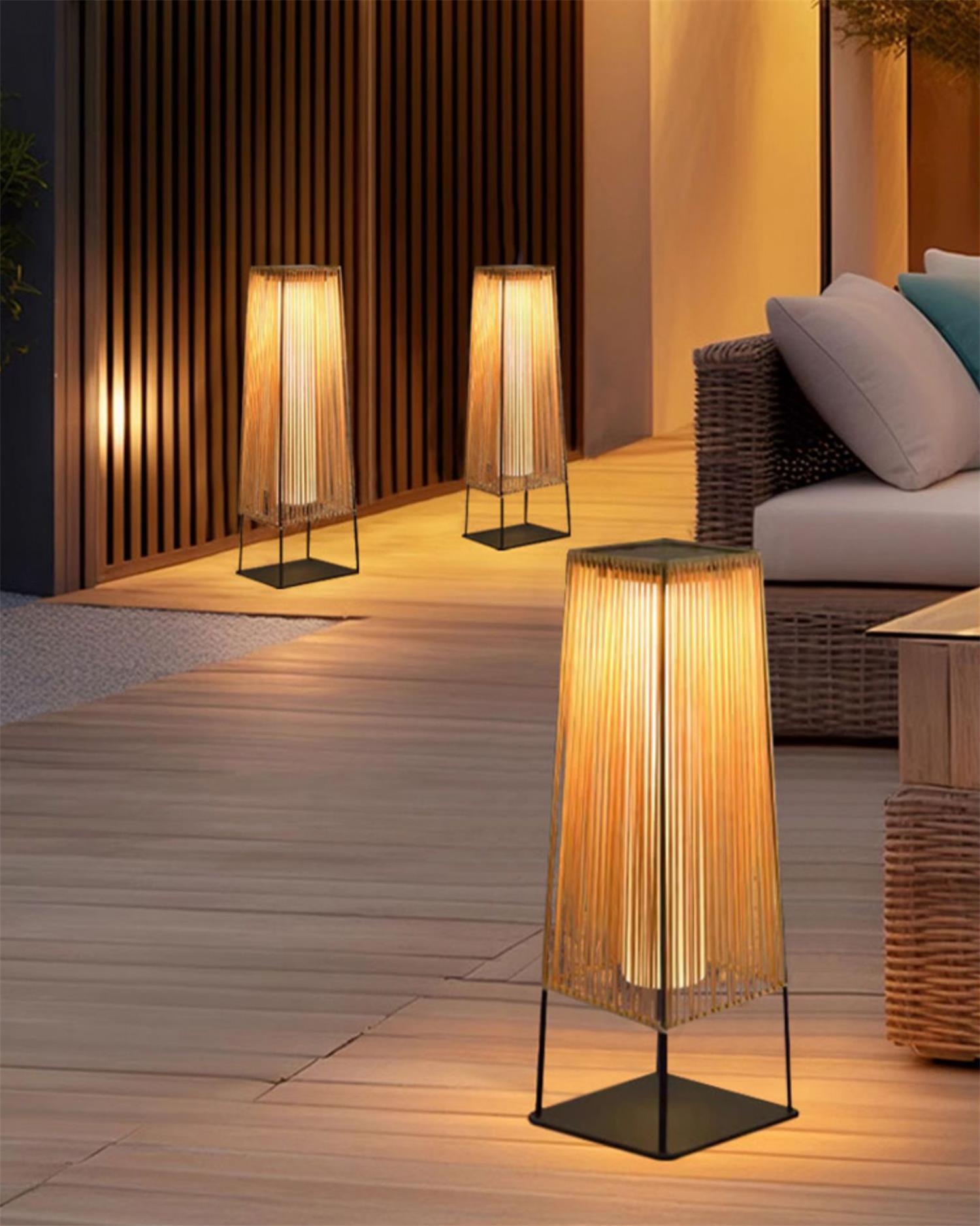 Solara Lampe de Poteau Extérieure à Lames Verticales - Neutralighting