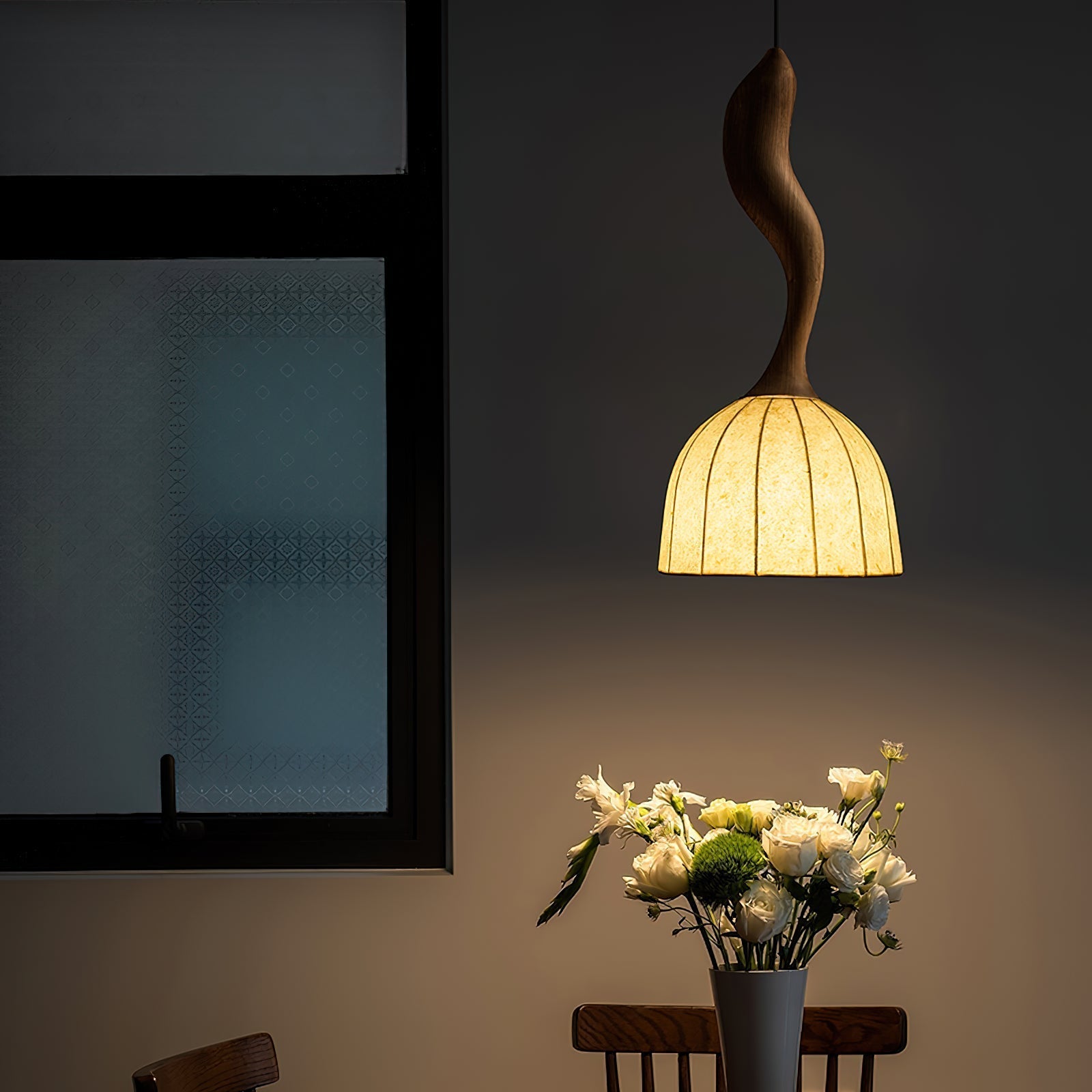 Solia Lampe Pendante Tige Courbée Tissu Bois - Neutralighting