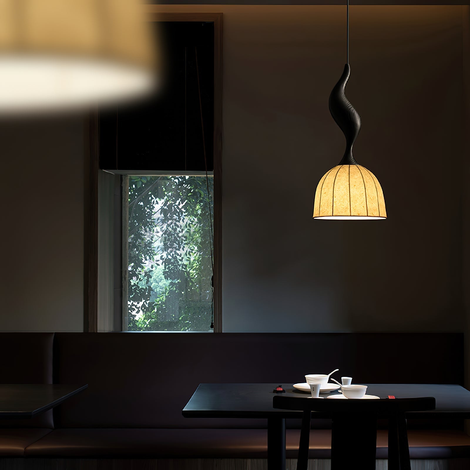 Solia Lampe Pendante Tige Courbée Tissu Bois - Neutralighting