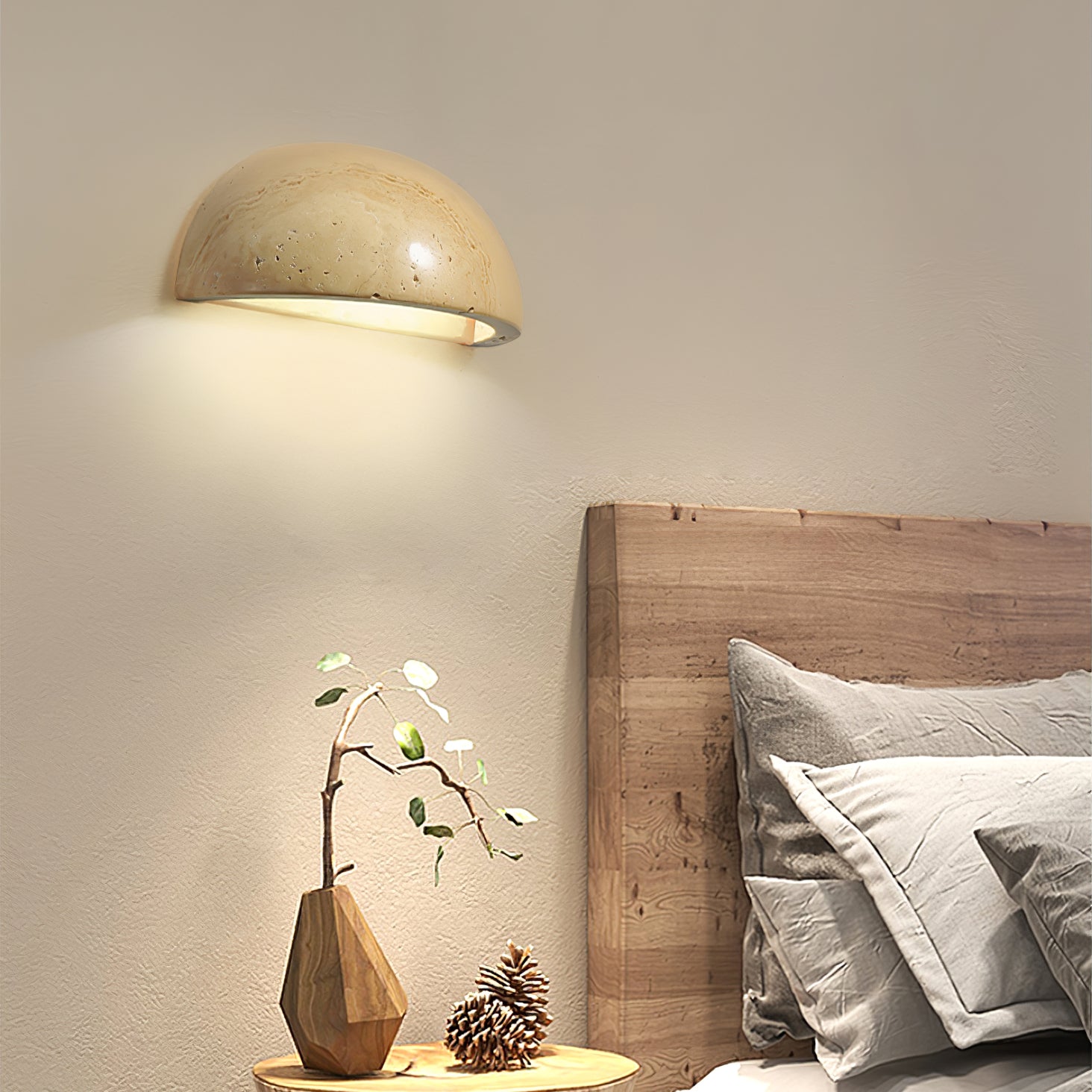 Vethayra Demi-Dôme Travertin Luminaire Mural - Neutralighting