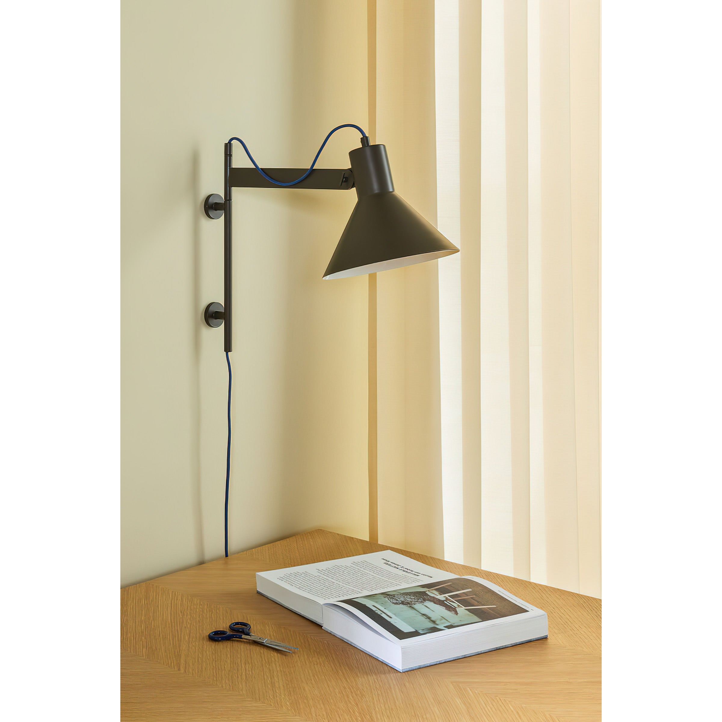 Ivela Modern Minimalist Plug-In Metal Wall Lamp - Lamp Copper