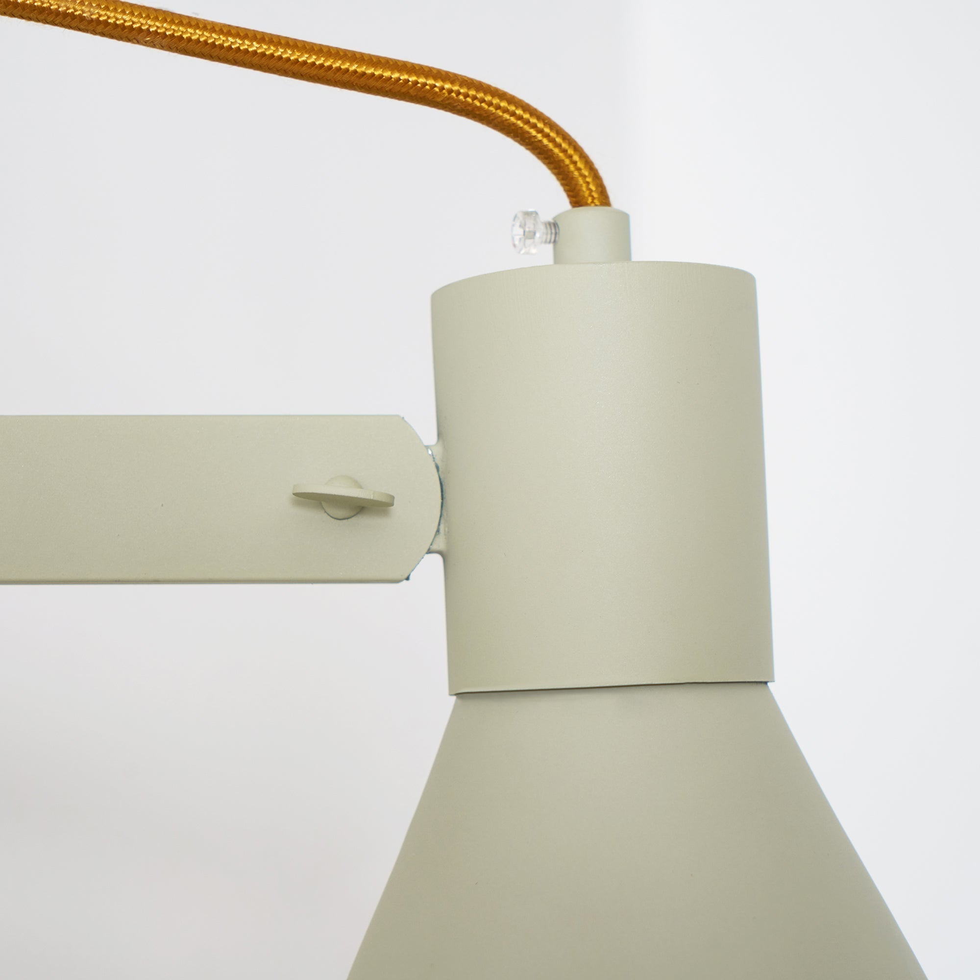 Ivela Modern Minimalist Plug-In Metal Wall Lamp - Lamp Copper