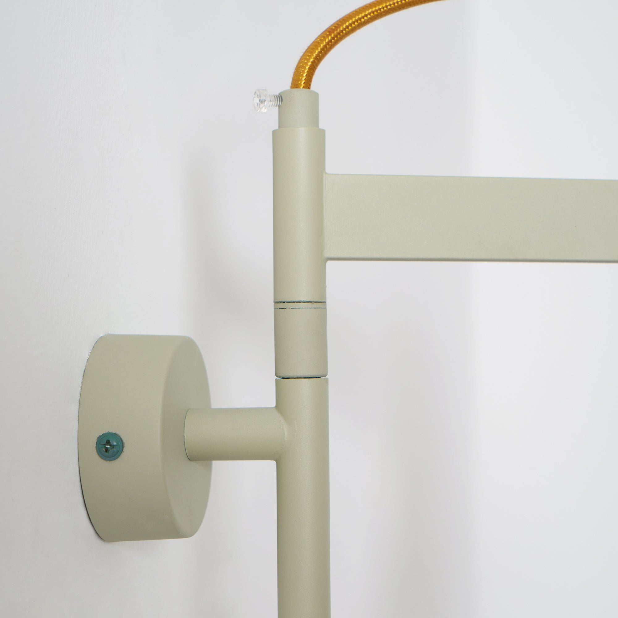 Ivela Modern Minimalist Plug-In Metal Wall Lamp - Lamp Copper