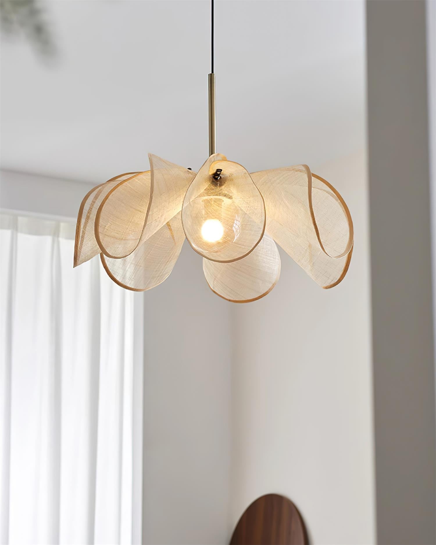 Pendant Lampe Pétale Abat-jour Fibre Végétale Marron Doux Ambiance Bohème - Neutralighting