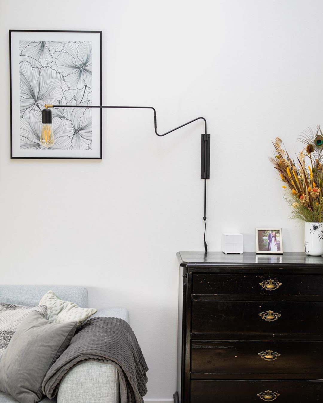 Ersora Modern Minimalist Swing Plug-in Metal Wall Lamp - Lamp Copper
