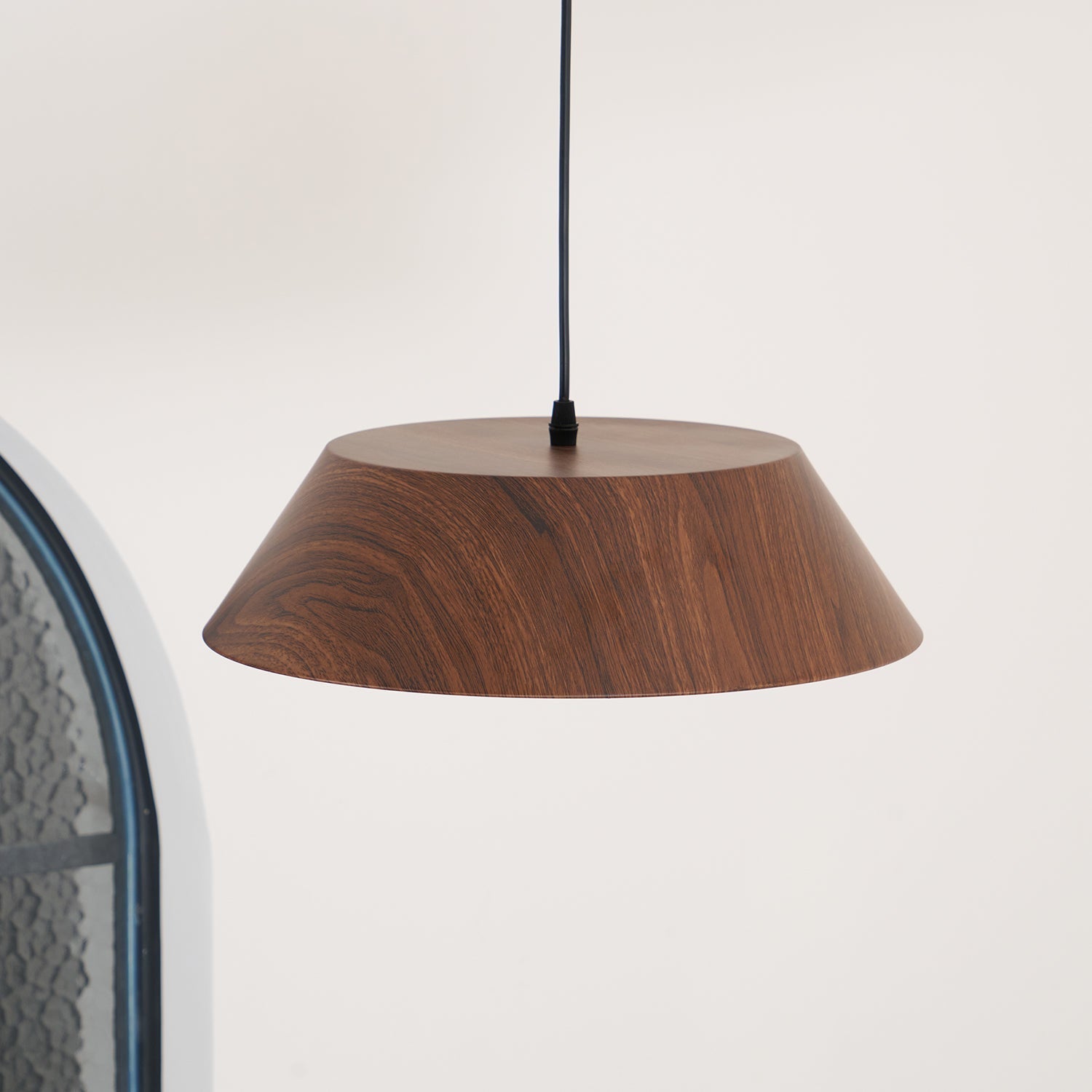 Novain Suspension en grain de bois - Neutralighting