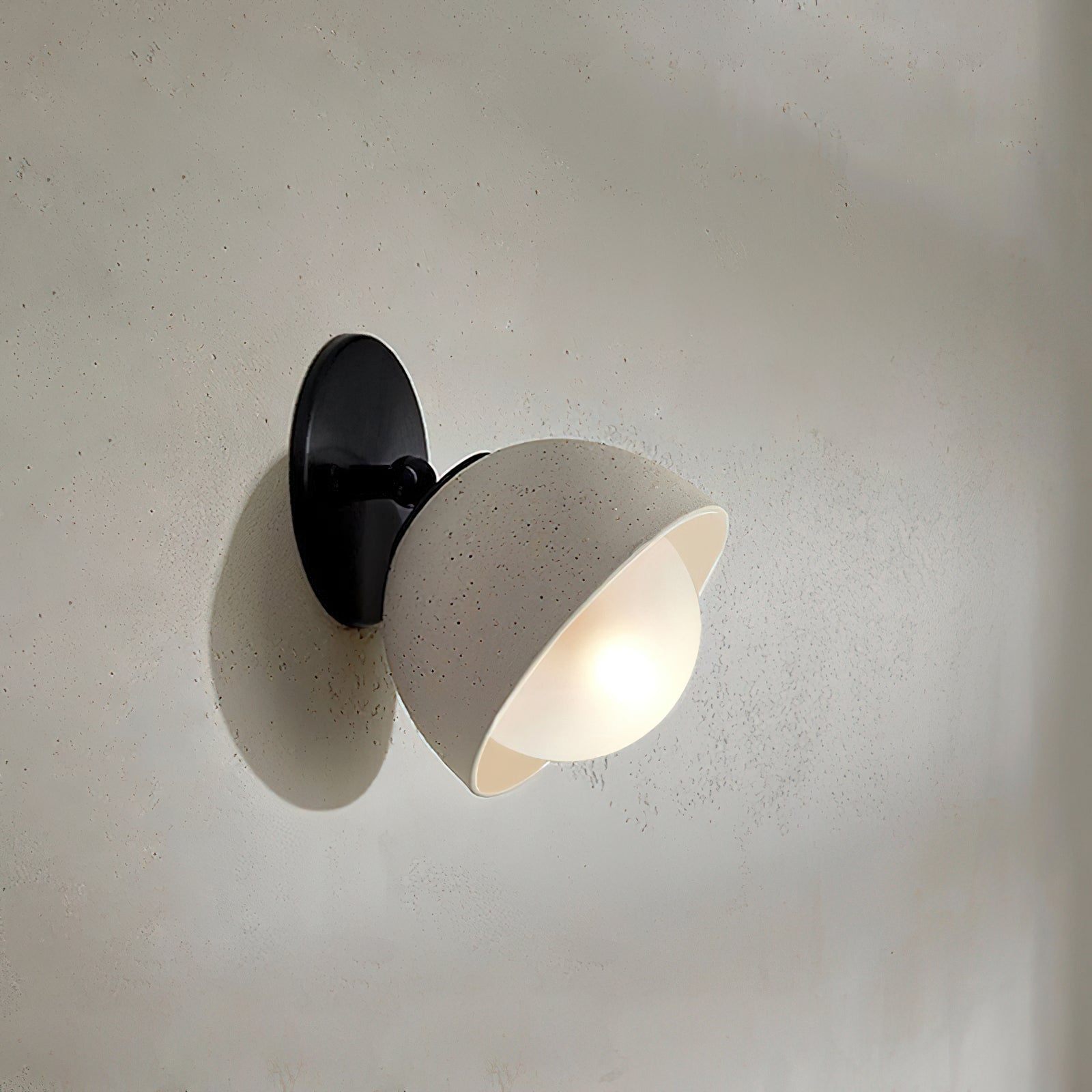 Lia Applique Murale Minimaliste en Travertin - Neutralighting