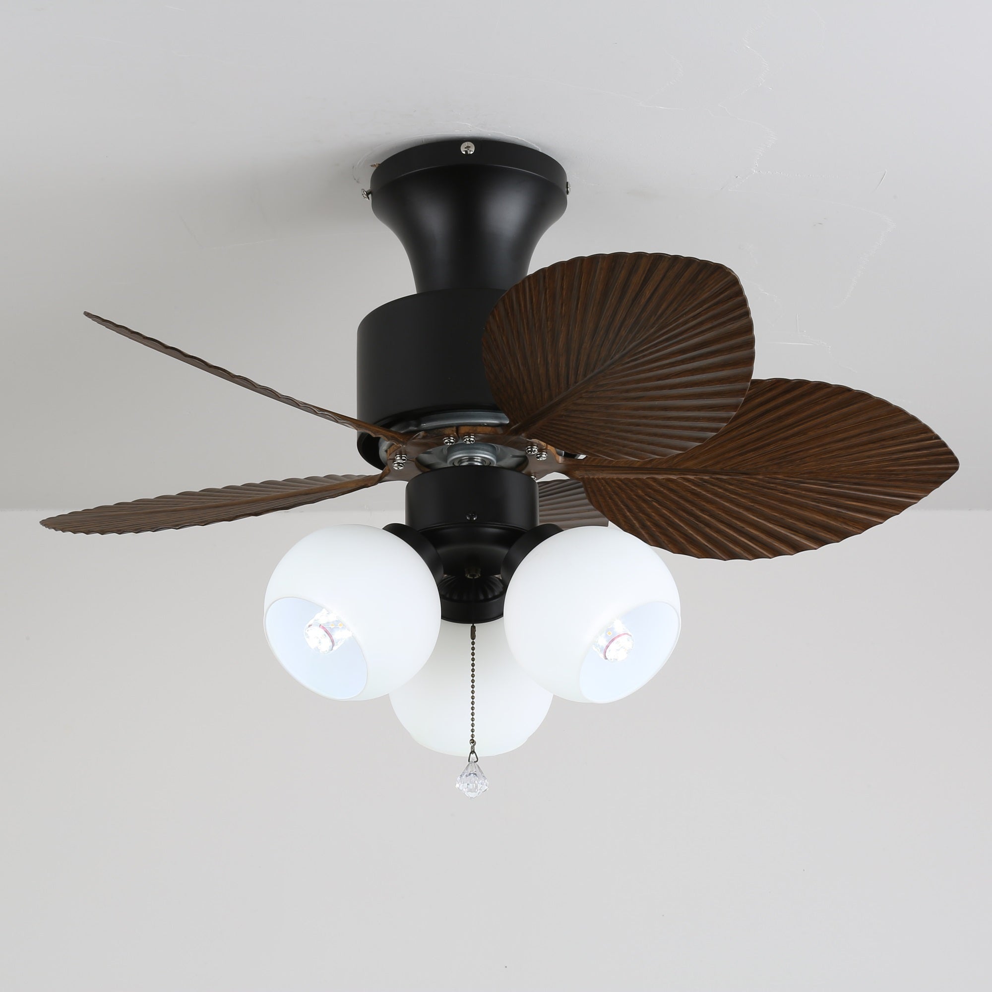 Plafonnier Ventilateur Marvella mettant en valeur le cadre métallique