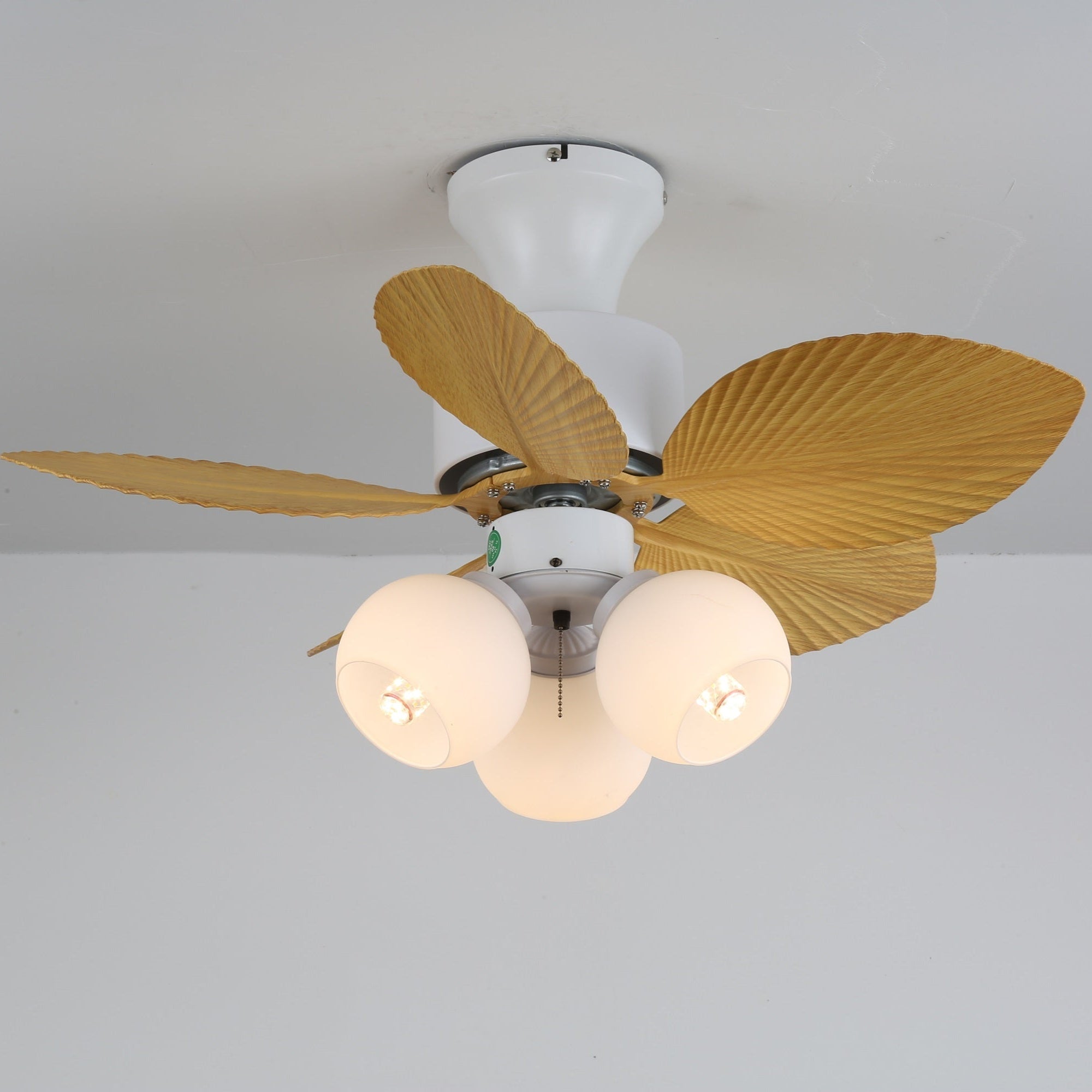 Plafonnier Ventilateur Marvella, soulignant le design global