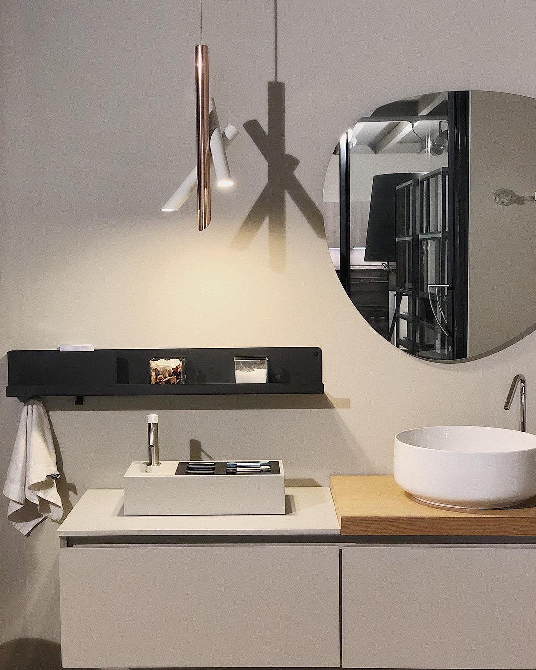 Solara Lampe suspendue tubes aluminium minimaliste - Neutralighting