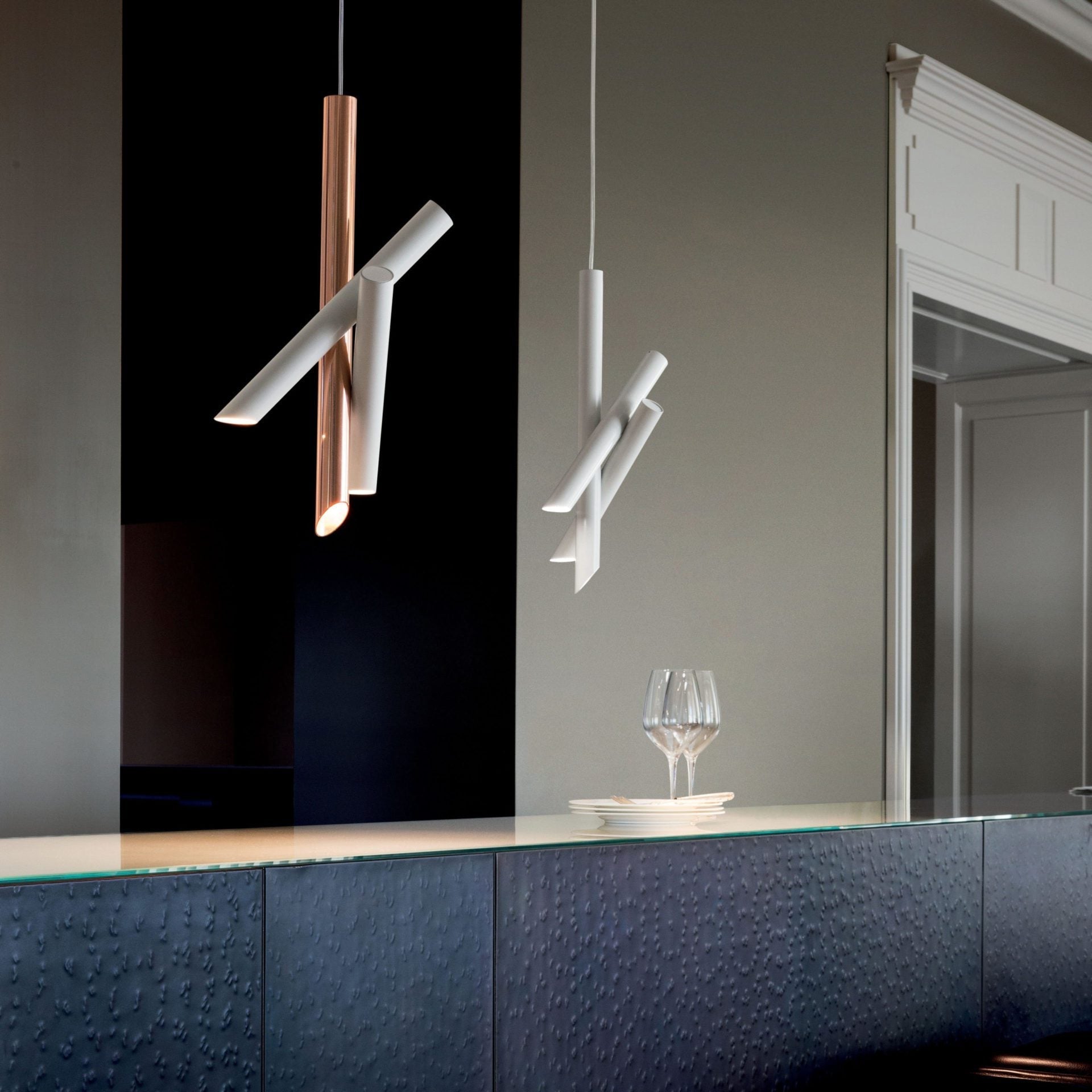 Solara Lampe suspendue tubes aluminium minimaliste - Neutralighting