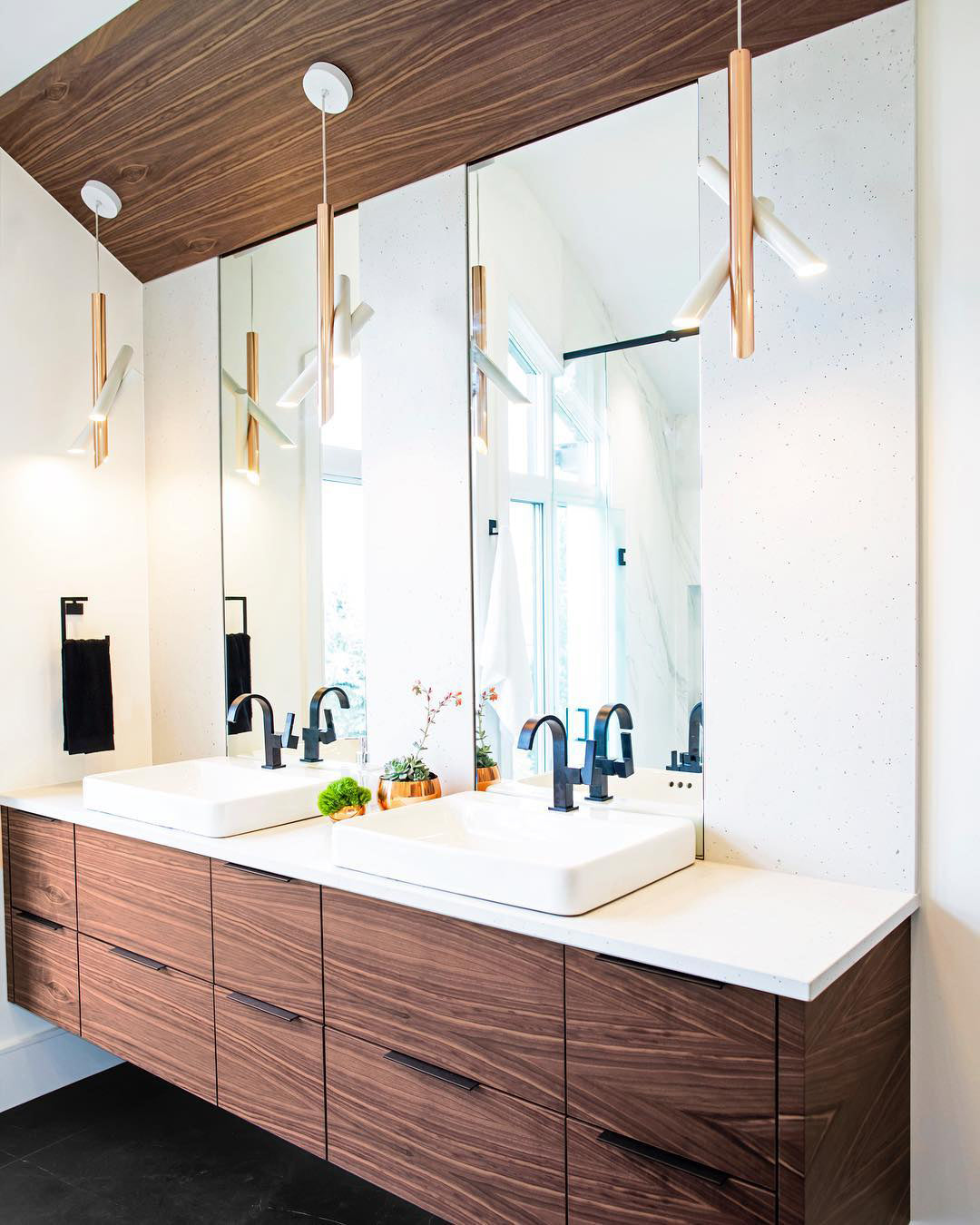 Solara Lampe suspendue tubes aluminium minimaliste - Neutralighting