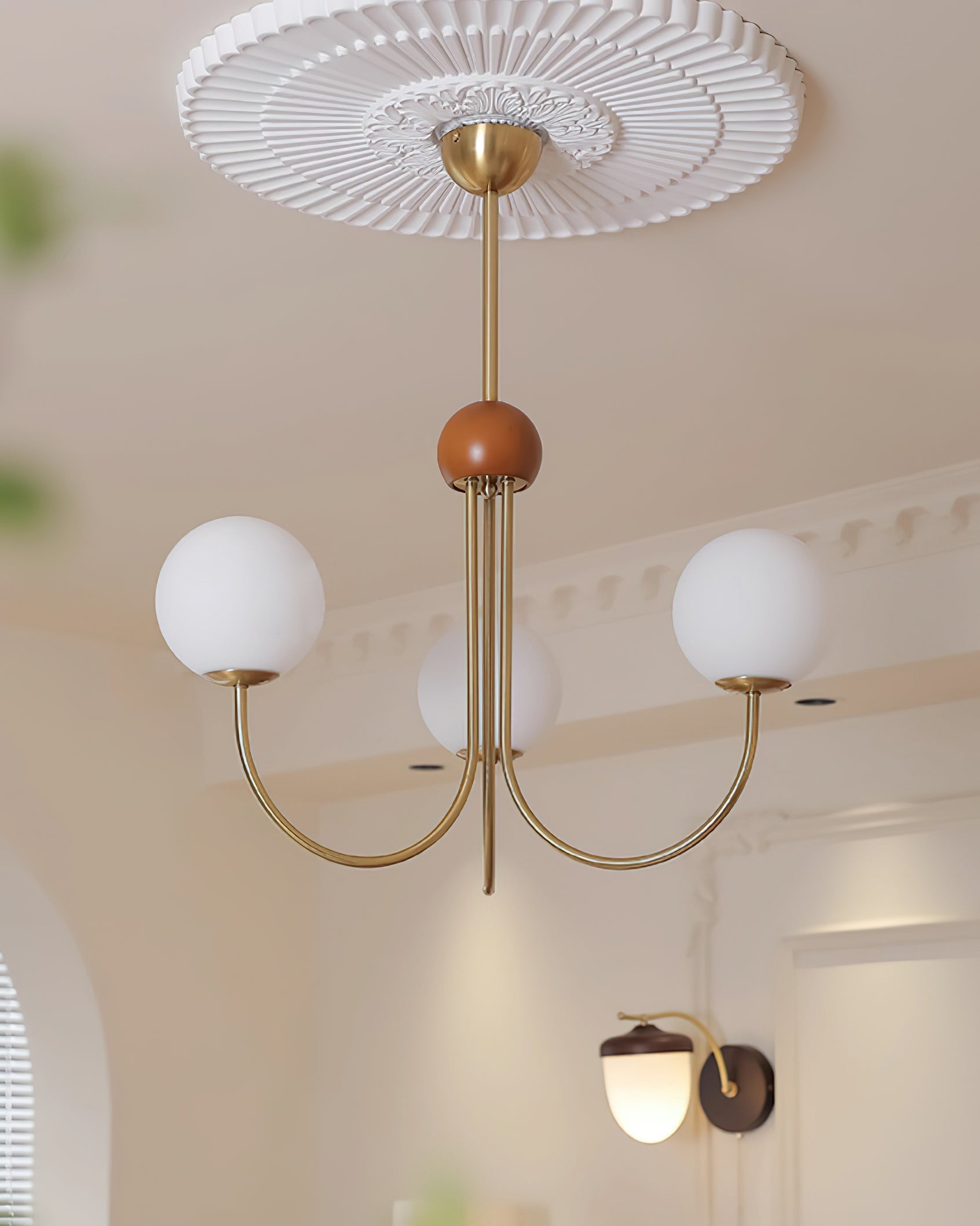 Candil Lustre moderne en laiton et verre globe - Neutralighting
