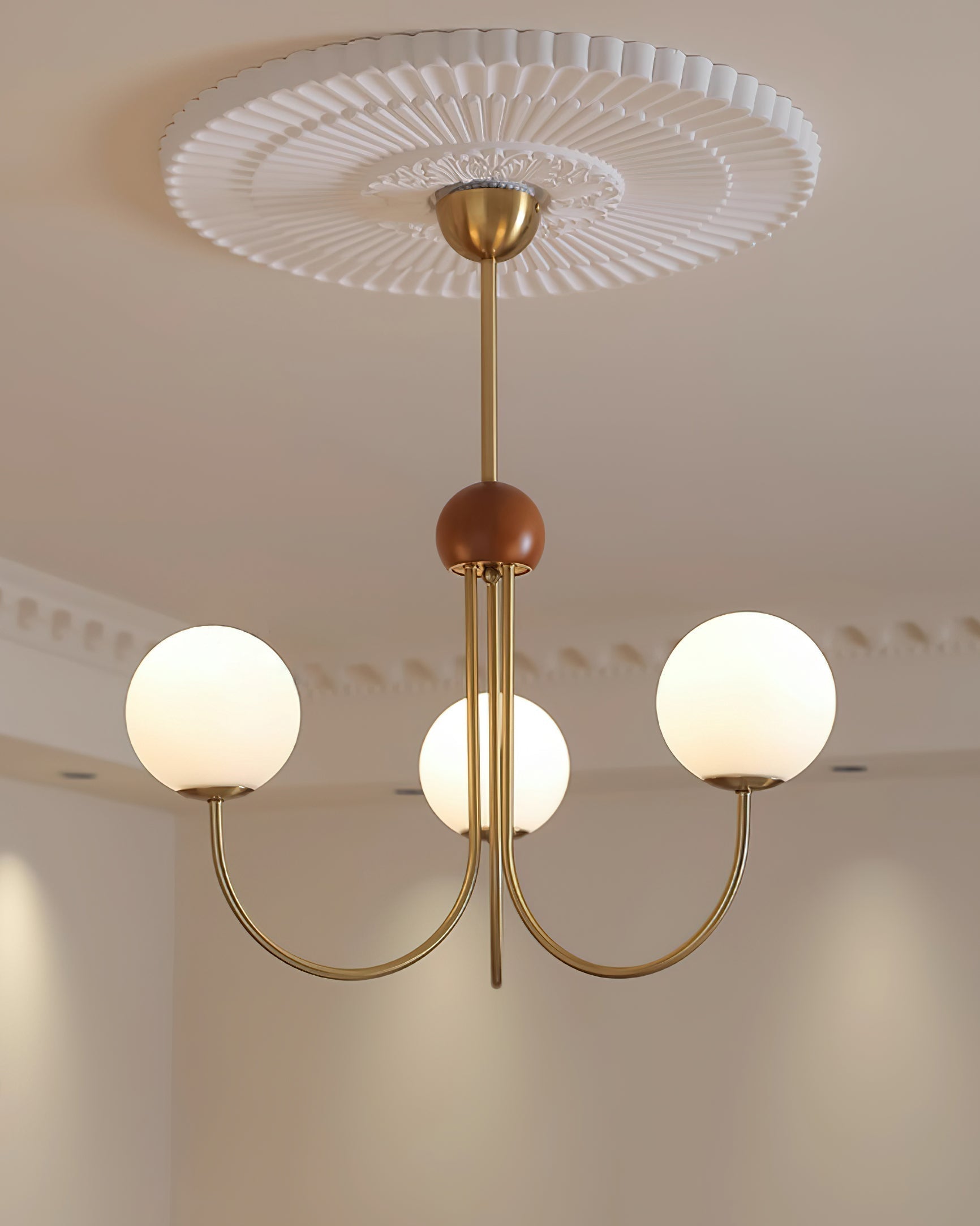 Candil Lustre moderne en laiton et verre globe - Neutralighting