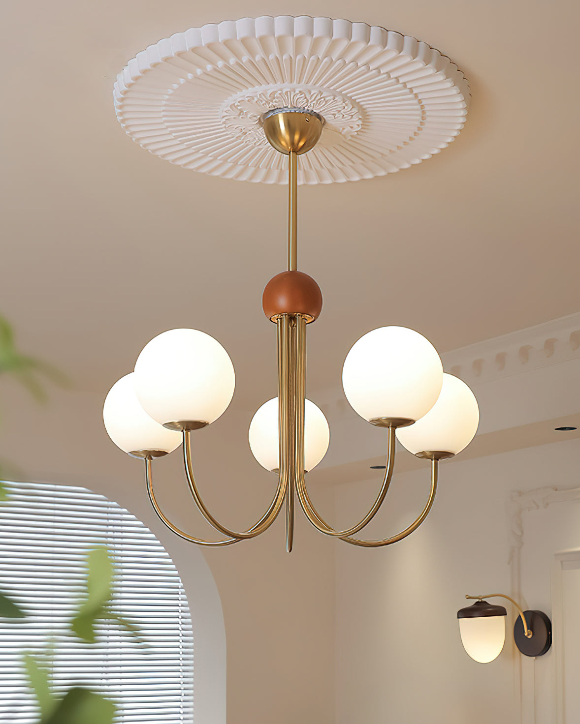 Candil Lustre moderne en laiton et verre globe - Neutralighting