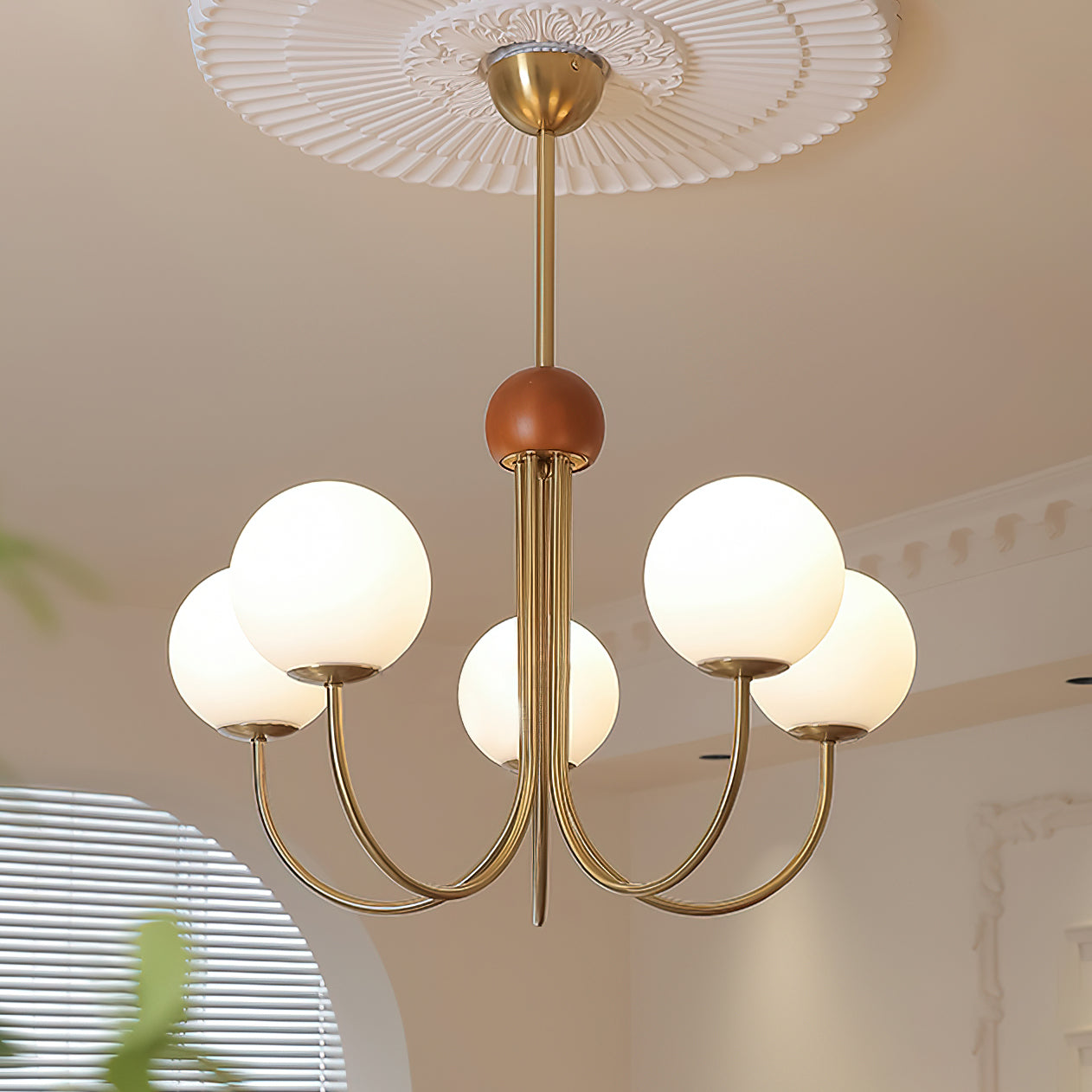 Candil Lustre moderne en laiton et verre globe - Neutralighting