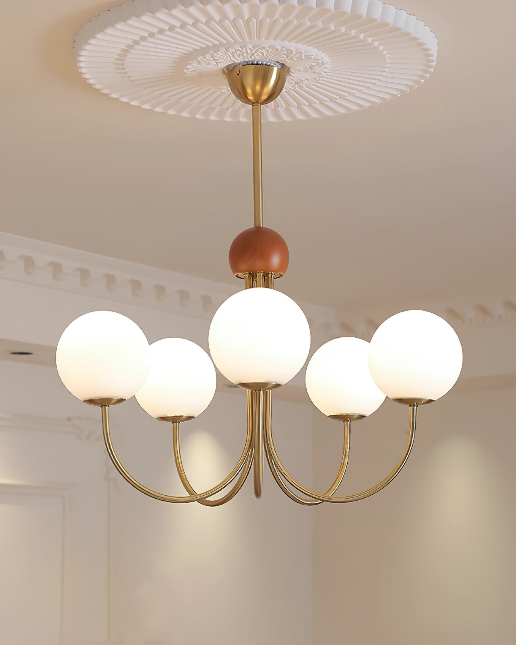 Candil Lustre moderne en laiton et verre globe - Neutralighting