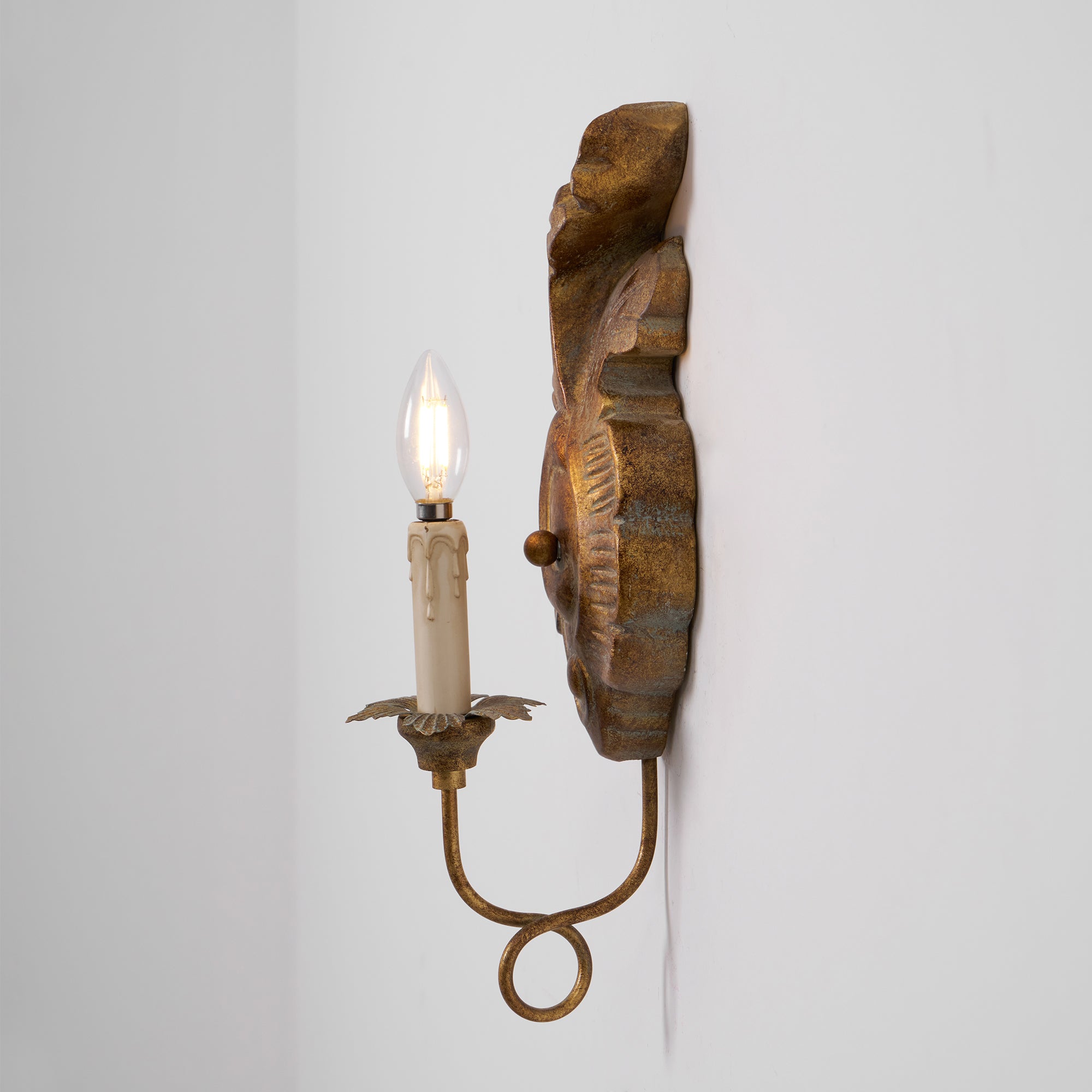 Olsilel Applique Murale Résine Métal Élégance Vintage - Neutralighting