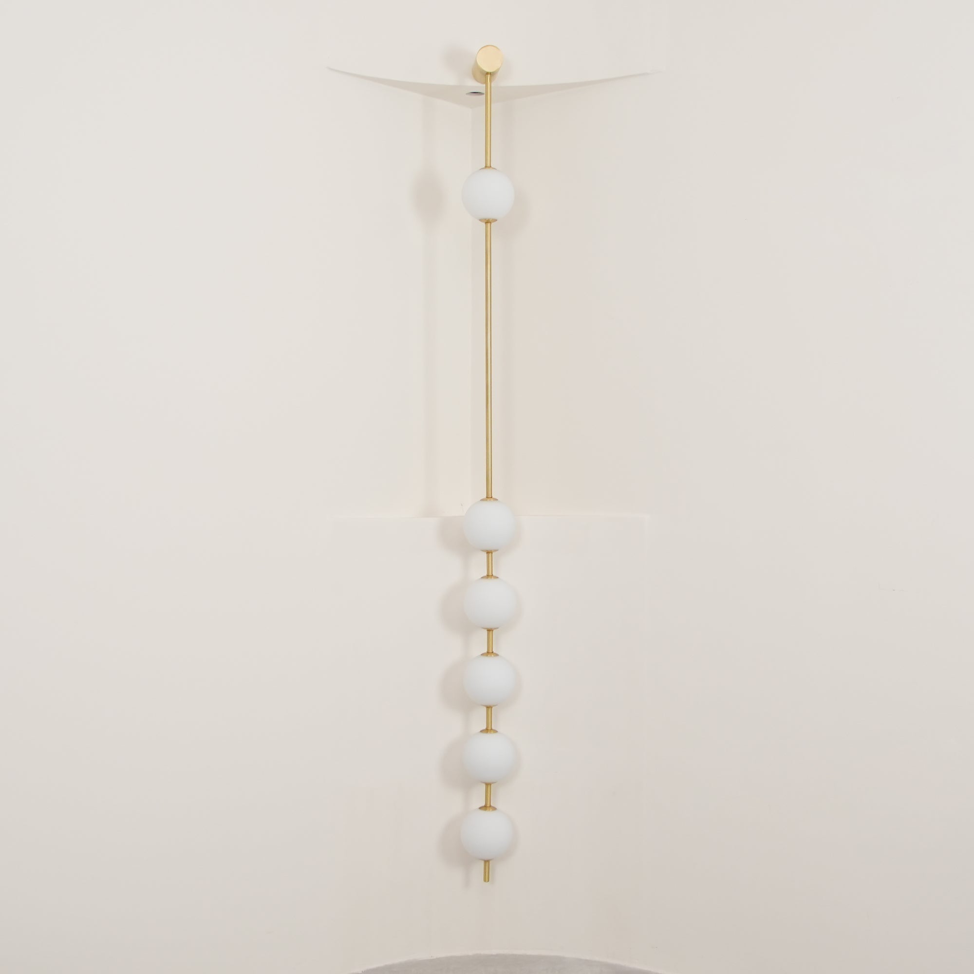Lustra Applique Murale Sphères Verticales Laiton - Neutralighting