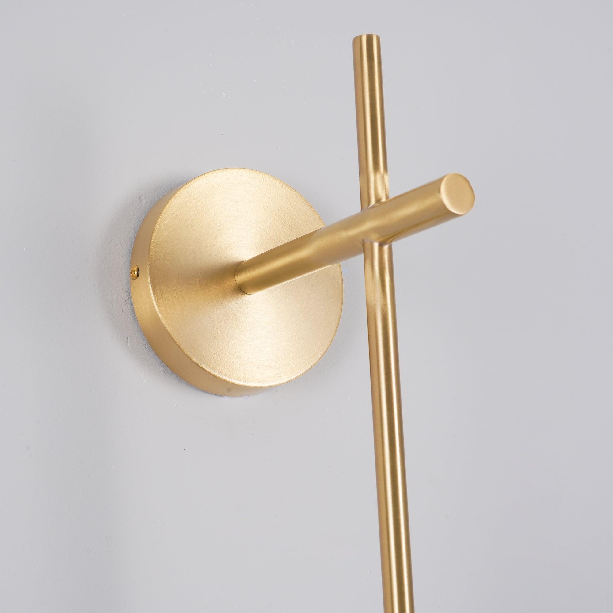 Ilraeia Vertical Globe Plug-in Wall Lamp - Neutralighting