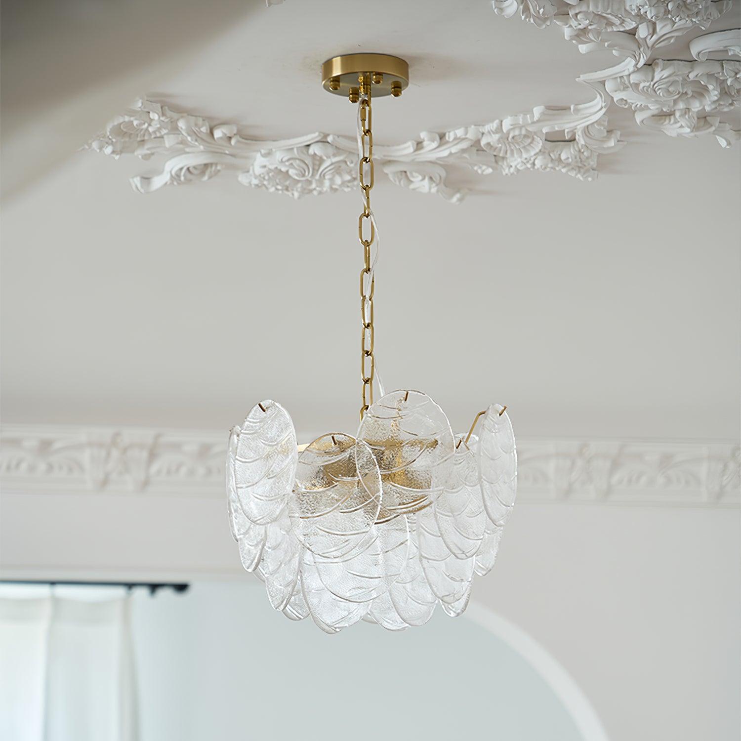 Lustrous Chandelier Victorien en Verre Finition Dorée - Neutralighting