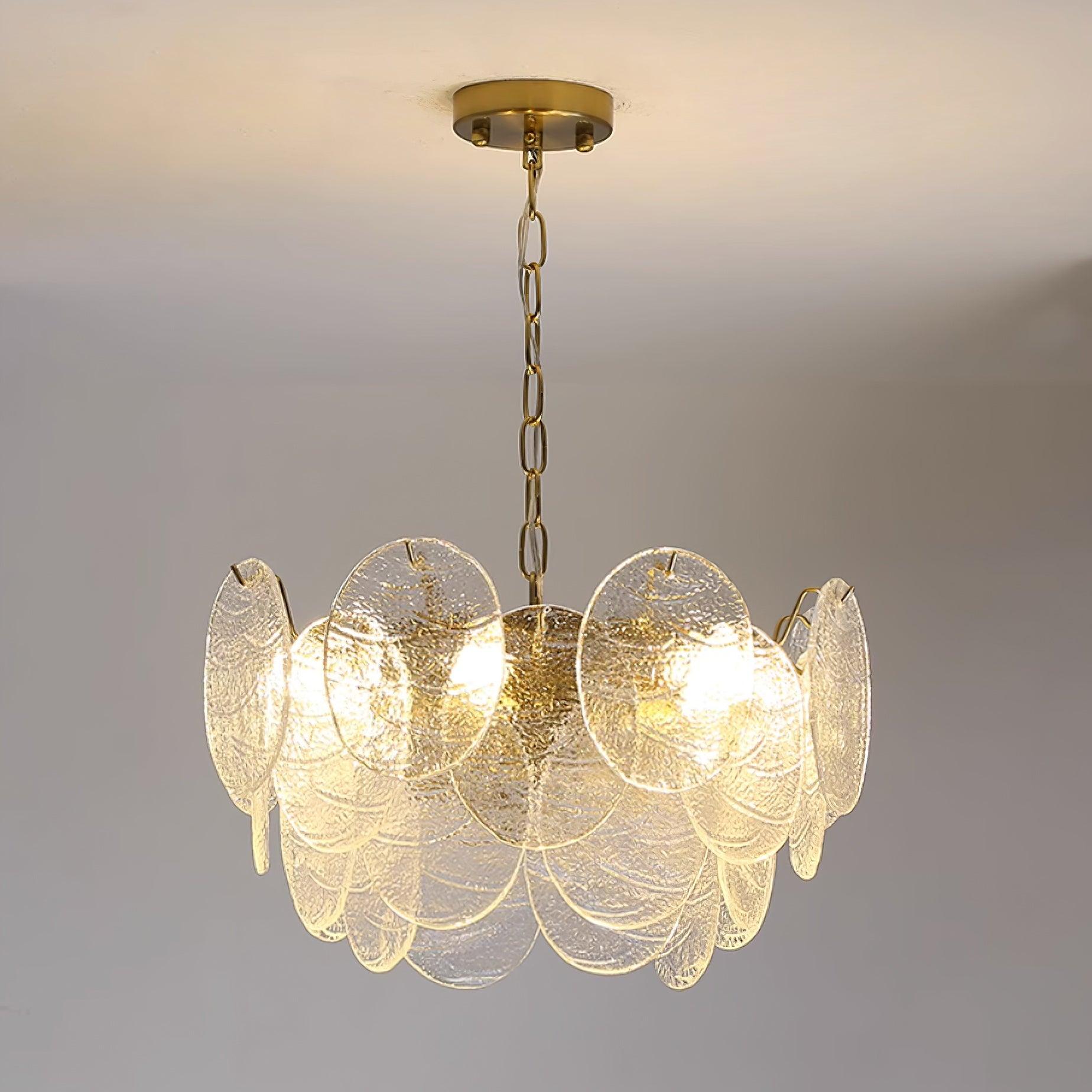 Lustrous Chandelier Victorien en Verre Finition Dorée - Neutralighting