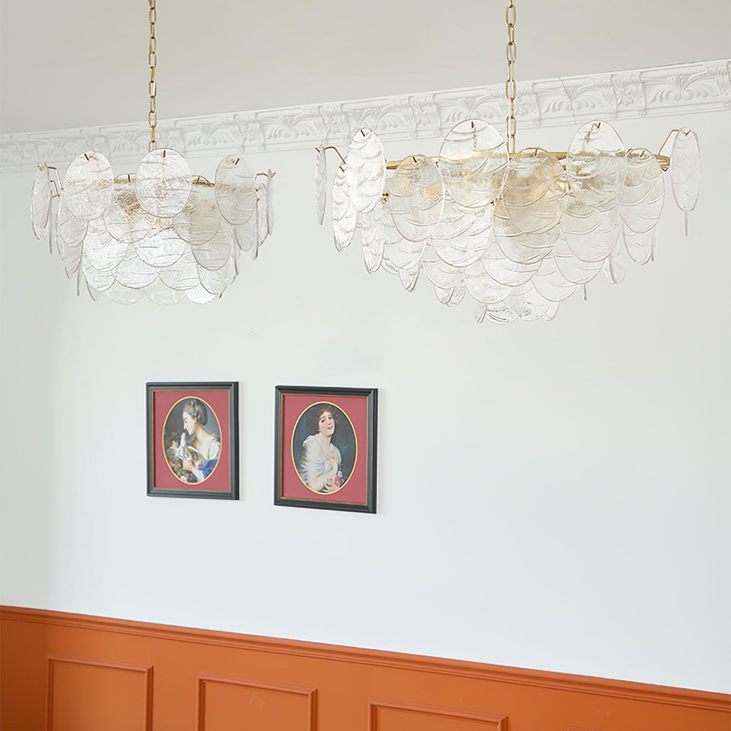 Lustrous Chandelier Victorien en Verre Finition Dorée - Neutralighting
