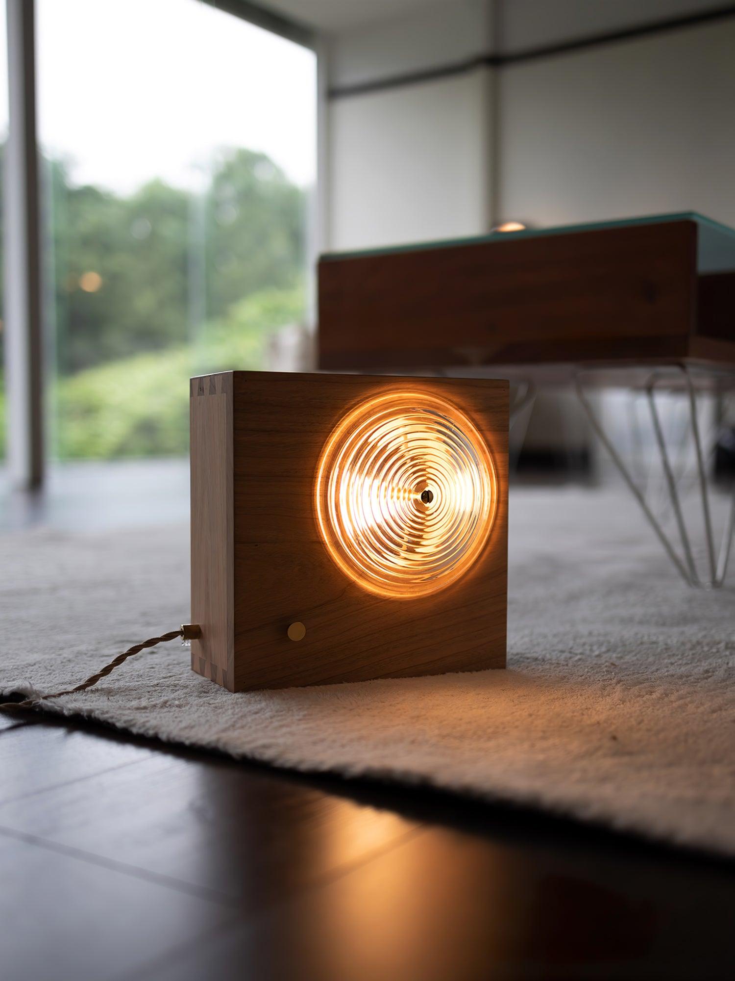 Echo Fashion Glass Wall Lamp - Neutralighting