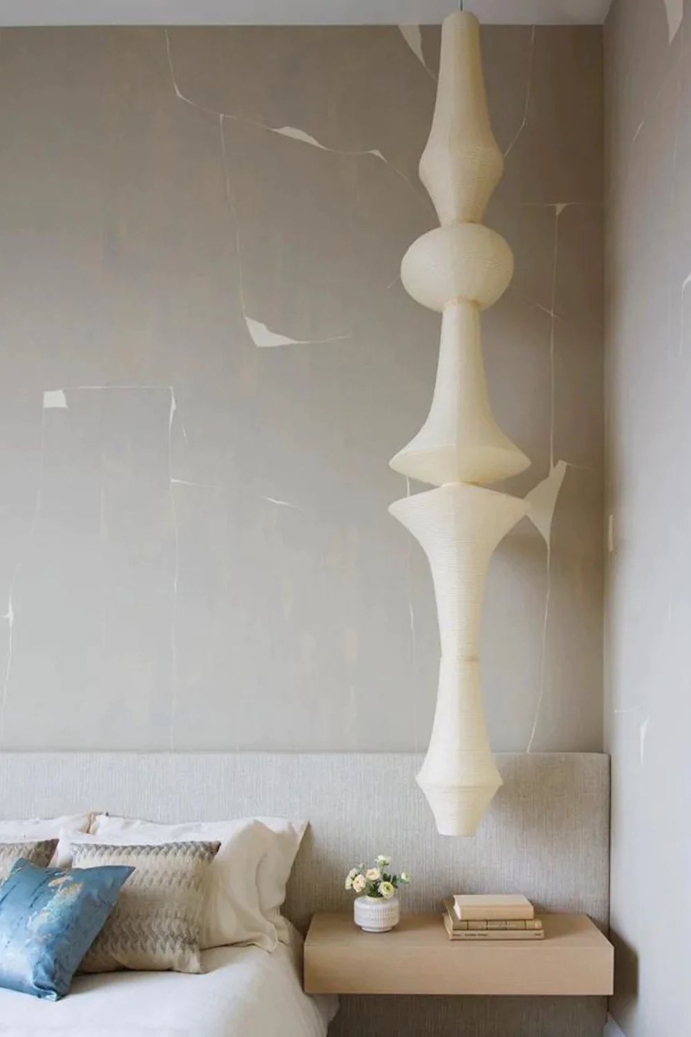 Veyran Paper Artistic Pendant Light - Neutralighting