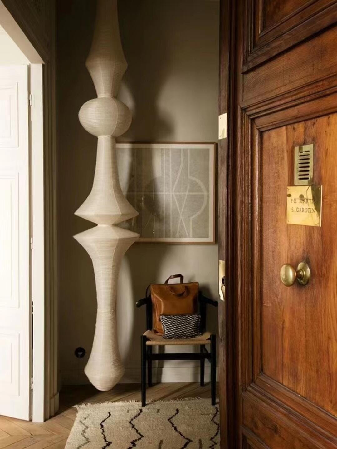 Veyran Paper Artistic Pendant Light - Neutralighting