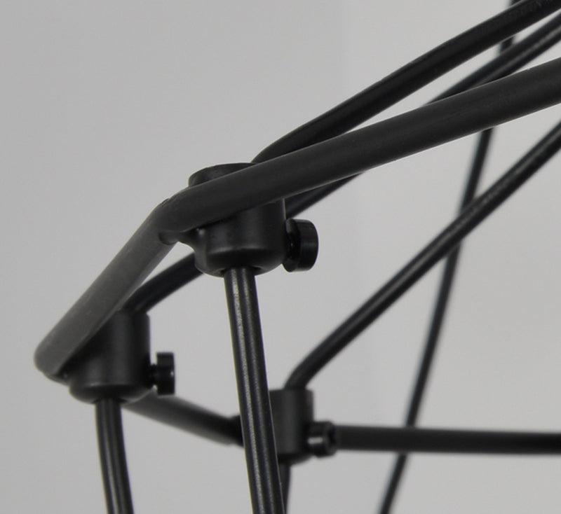 Lustra Chandelier Lignes Noir Structure Métallique LED - Neutralighting