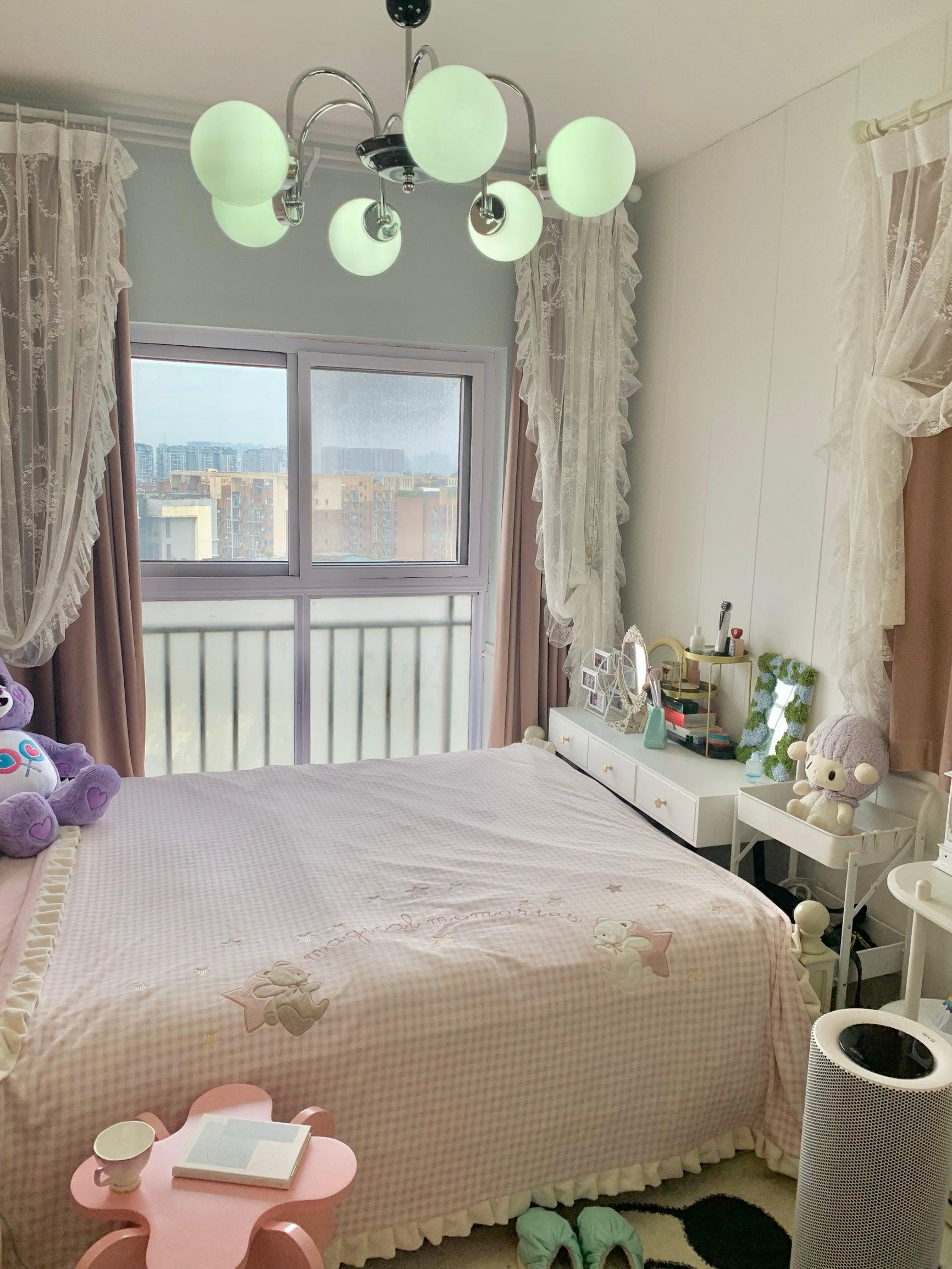 Lustra Chandelier Cadre en Tige et Blanc - Neutralighting