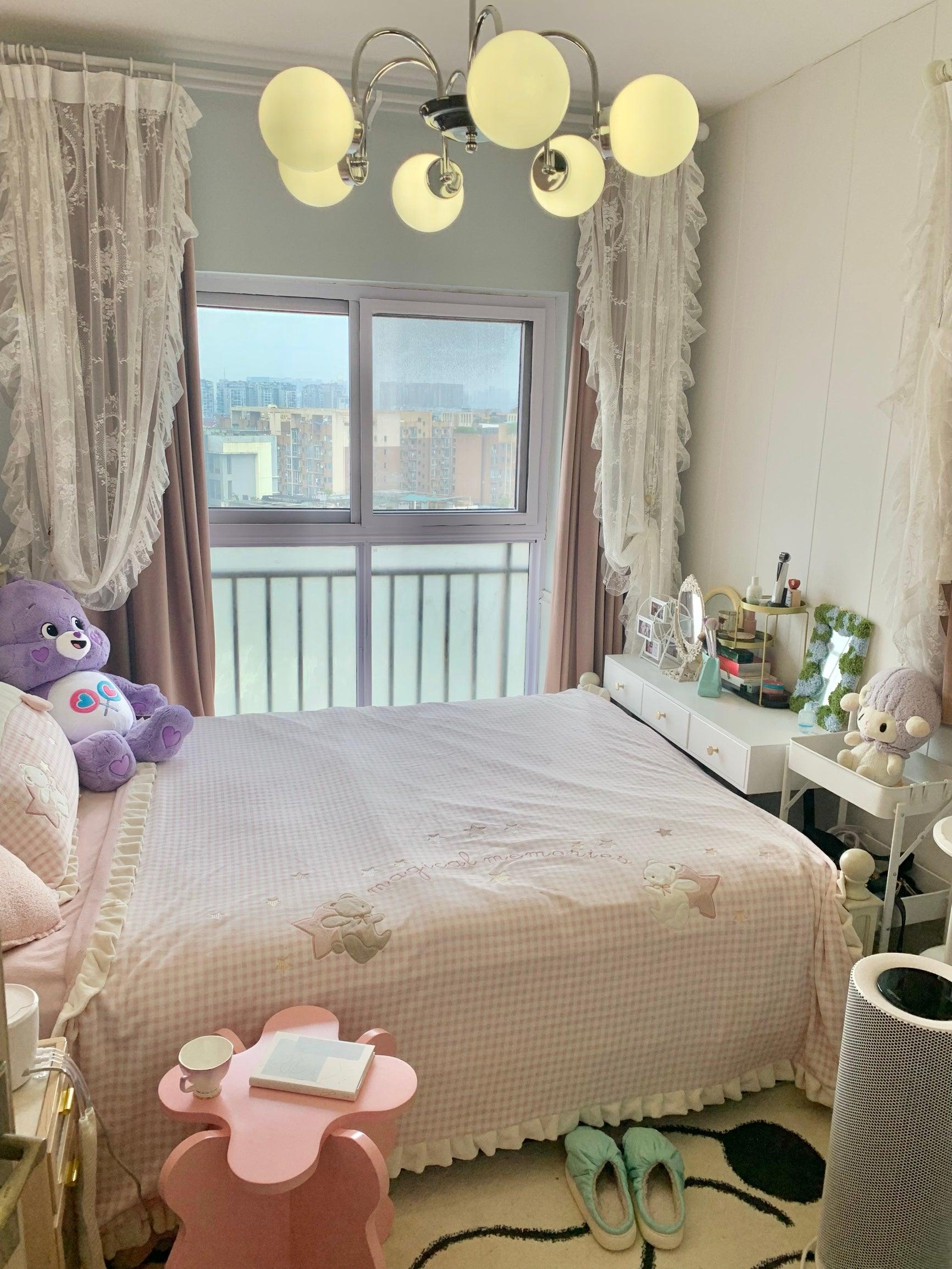 Lustra Chandelier Cadre en Tige et Blanc - Neutralighting