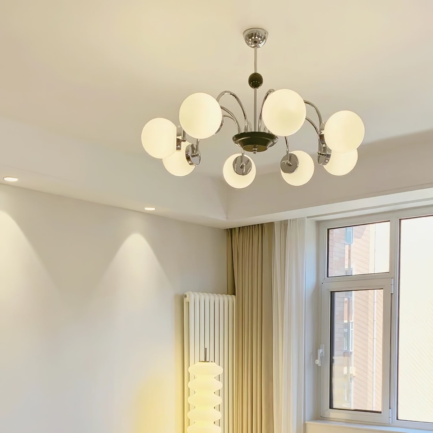 Lustra Chandelier Cadre en Tige et Blanc - Neutralighting