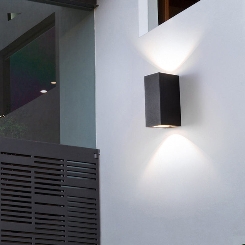 Tavon Applique Murale Carré/Tour Minimaliste. Métal/Verre. Noir. Jardin - Neutralighting